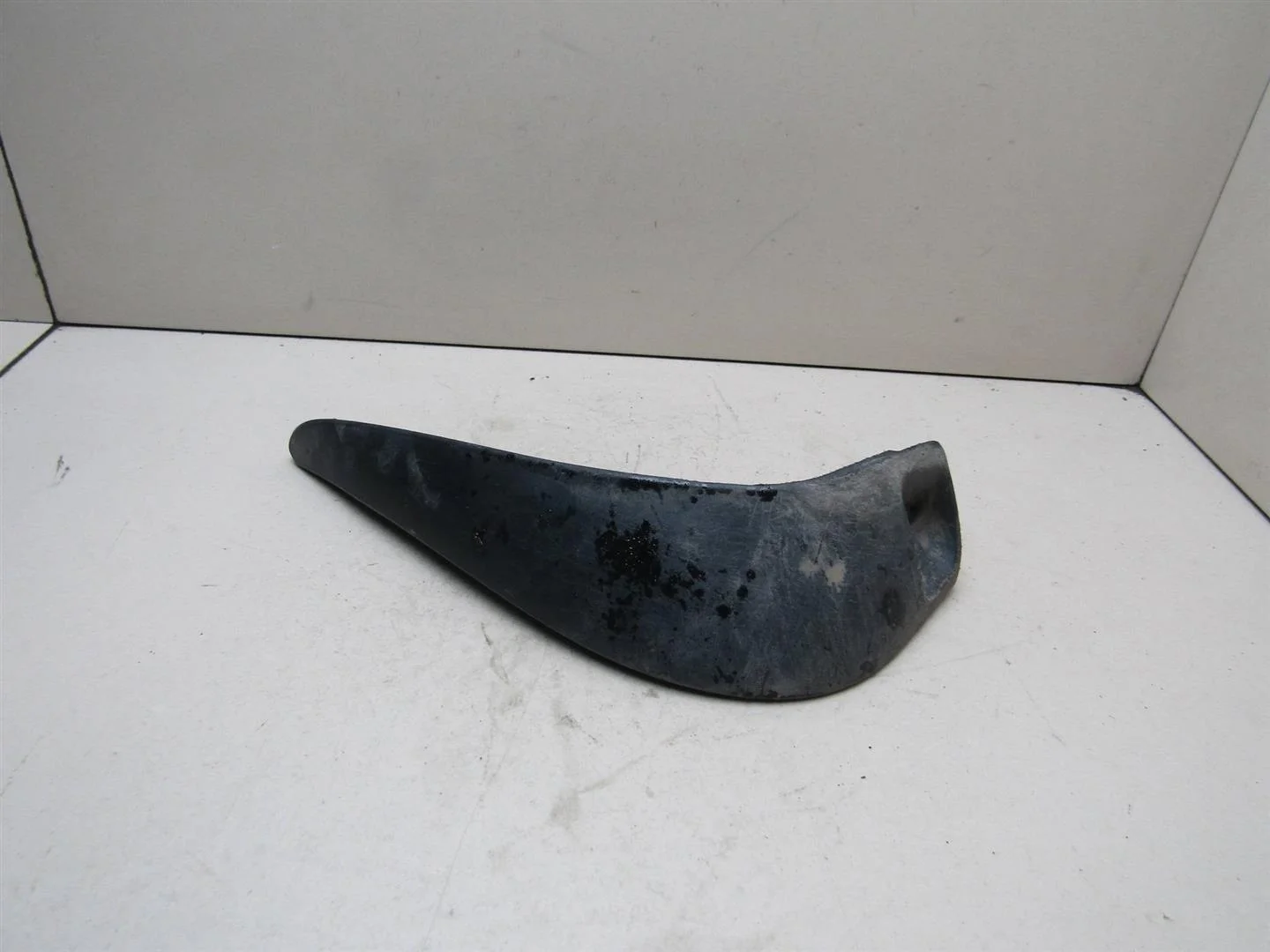 Брызговик передний левый Kia Ceed 2007-2012  [868311H000]  1.4 G4FA в Вологде