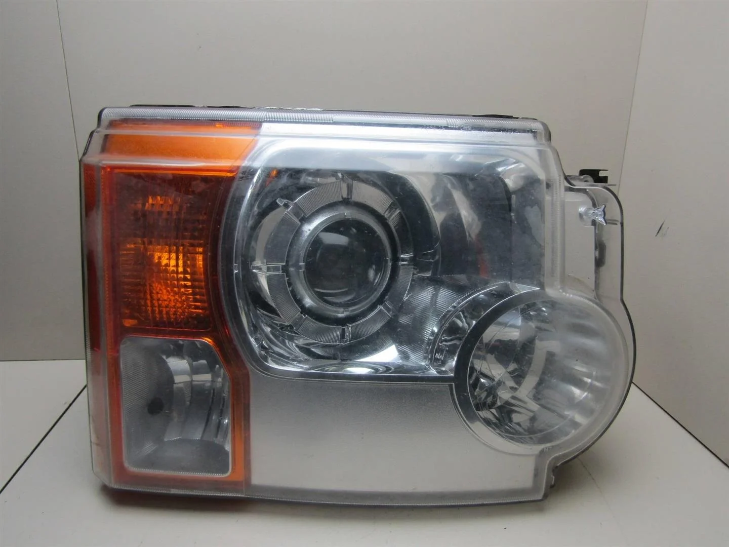Фара правая Land Rover Discovery III 2004-2009  [XBC500402]  2.7 в Вологде