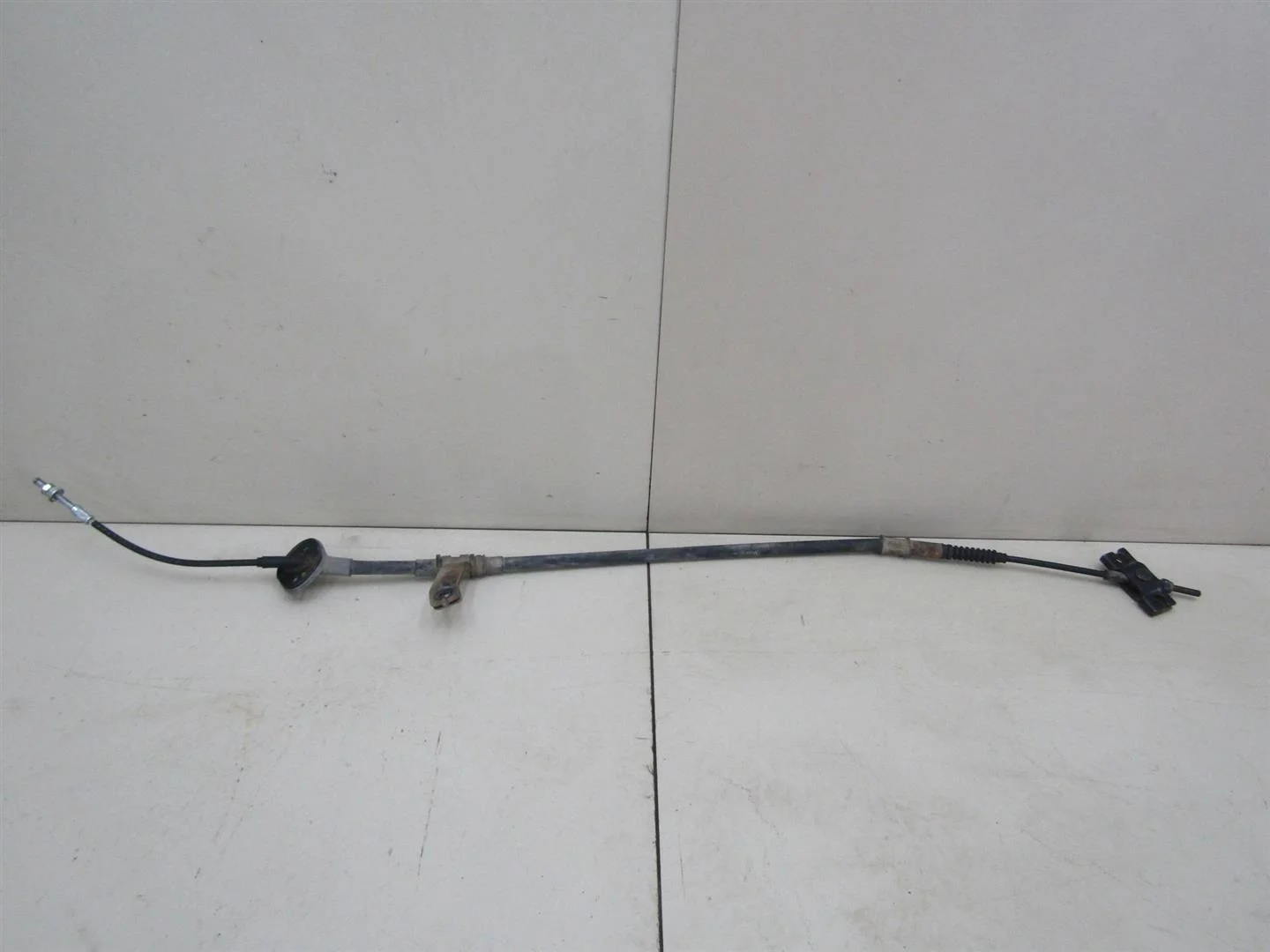 Трос стояночного тормоза Hyundai Starex H1/Grand Starex 2007>  [597504H000]  2.5 16v D4CB в Вологде