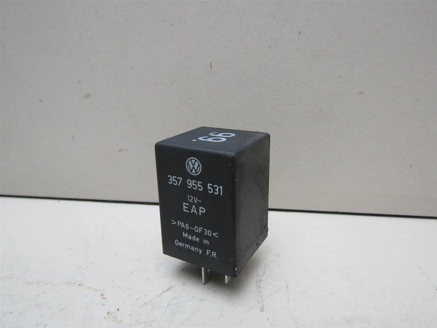 Реле стеклоочистителей VW Passat (B4) 1994-1996  [357955531]  в Вологде