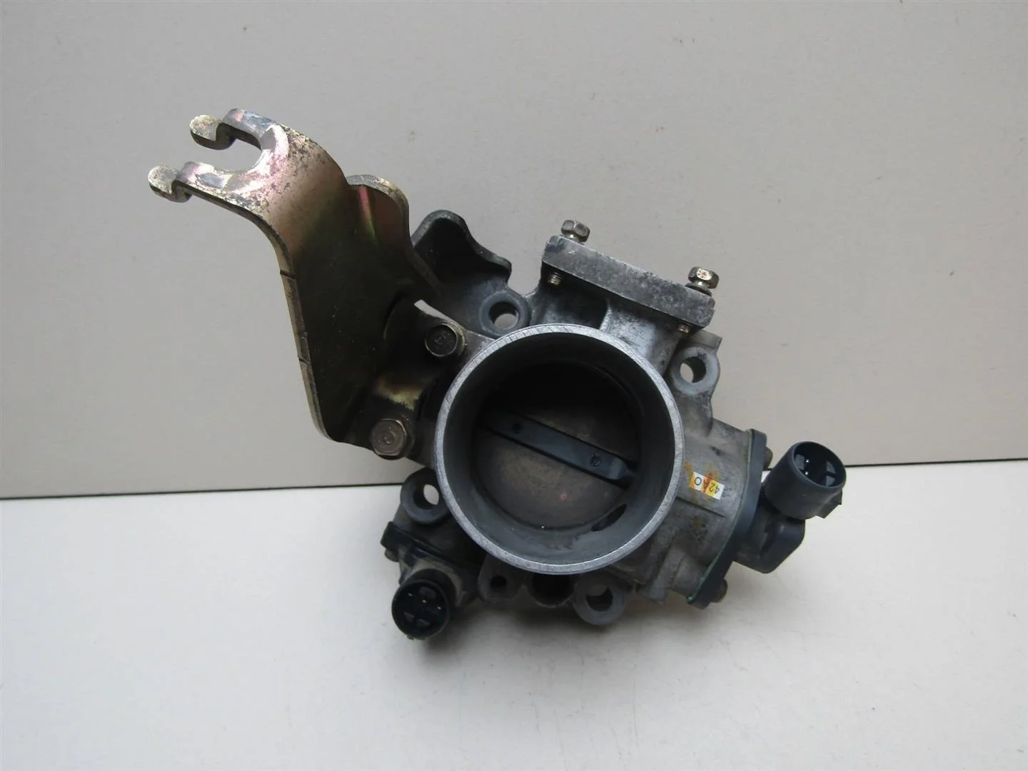 Заслонка дроссельная Honda HR-V 1999-2005  [16400PELG01]  1.6 16V D16W1 в Вологде