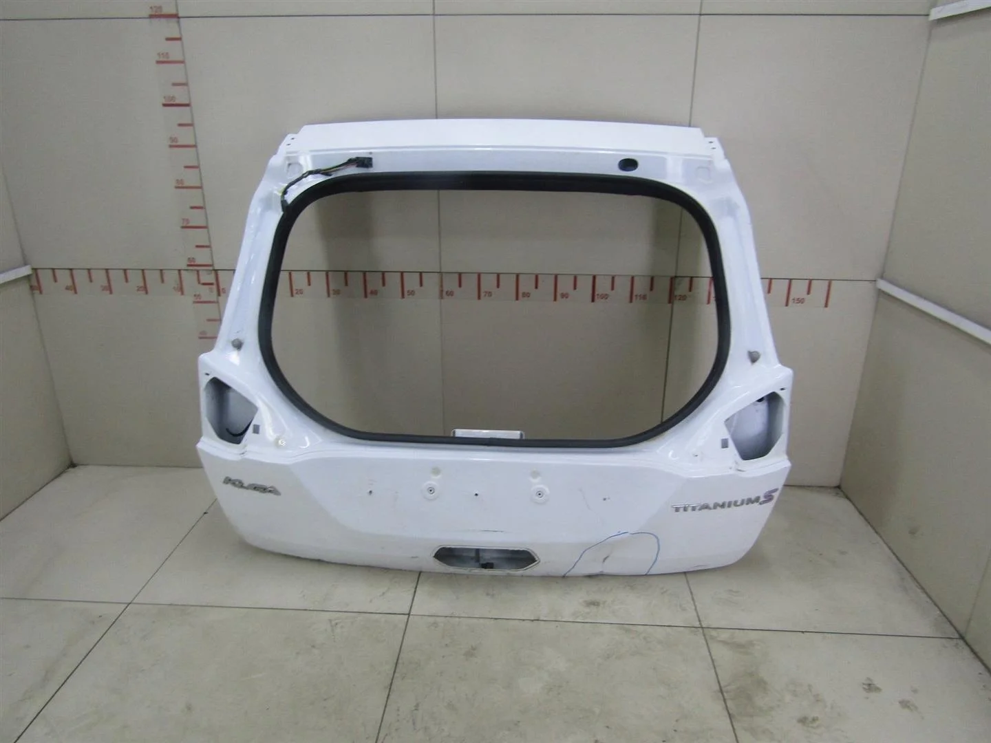 Дверь багажника Ford Kuga 2008-2012  [1747663]  в Вологде