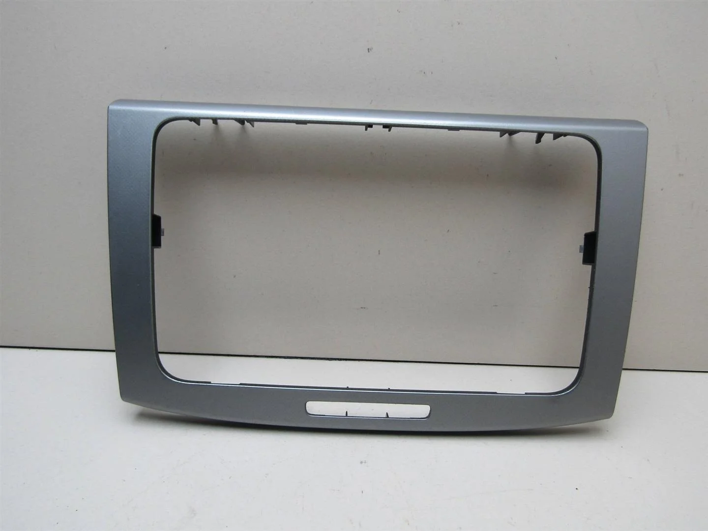 Накладка декоративная VW Passat (B6) 2005-2010  [3C0858069M]  в Вологде