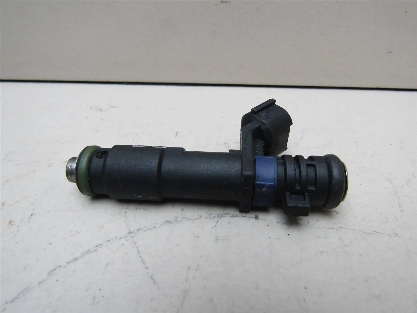 Форсунка инжекторная электрическая Peugeot 407 2004-2010  [1984F8]  2.0 16V EW10A в Вологде