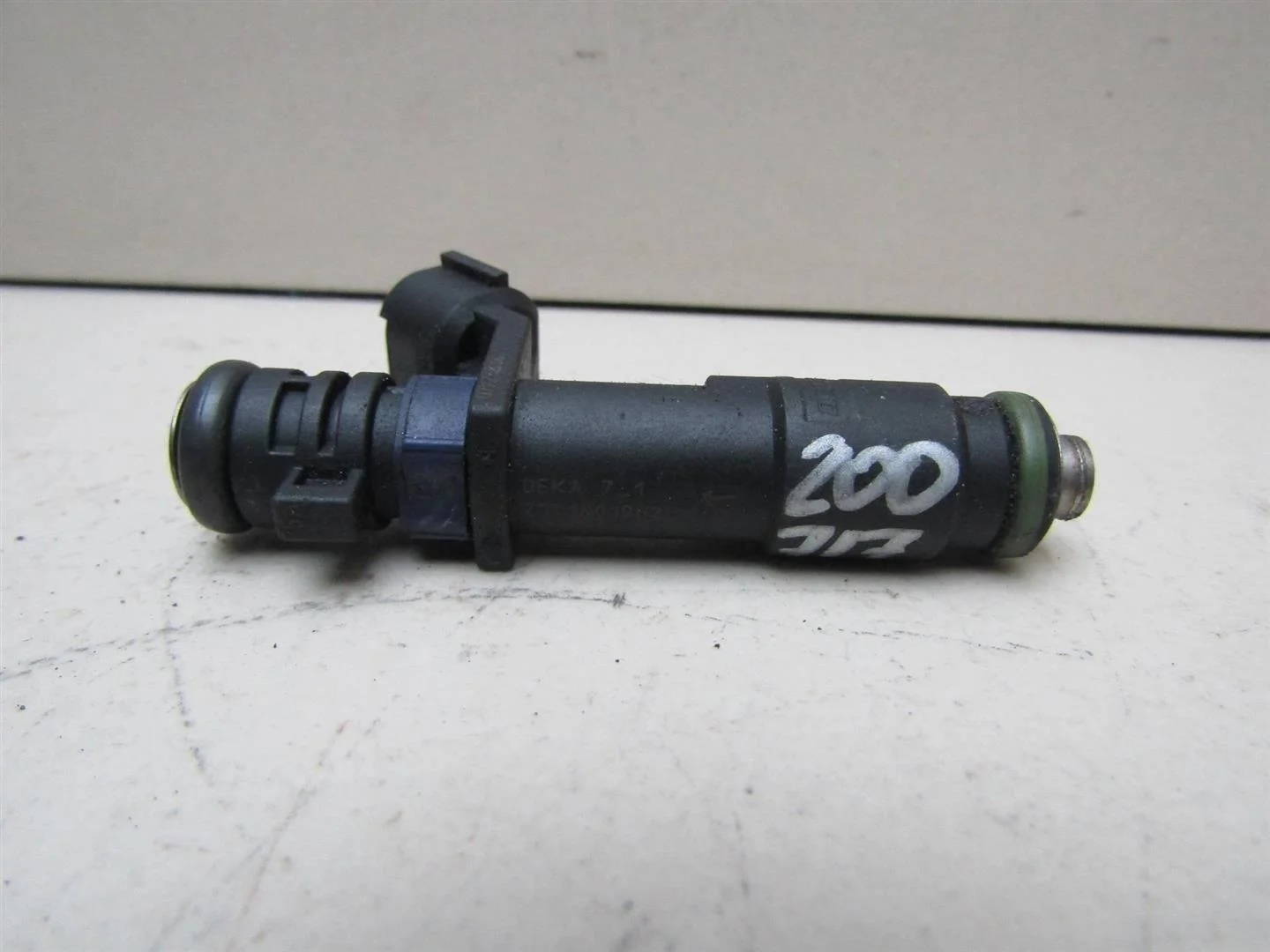 Форсунка инжекторная электрическая Peugeot 407 2004-2010  [1984F8]  2.0 16V EW10A в Вологде