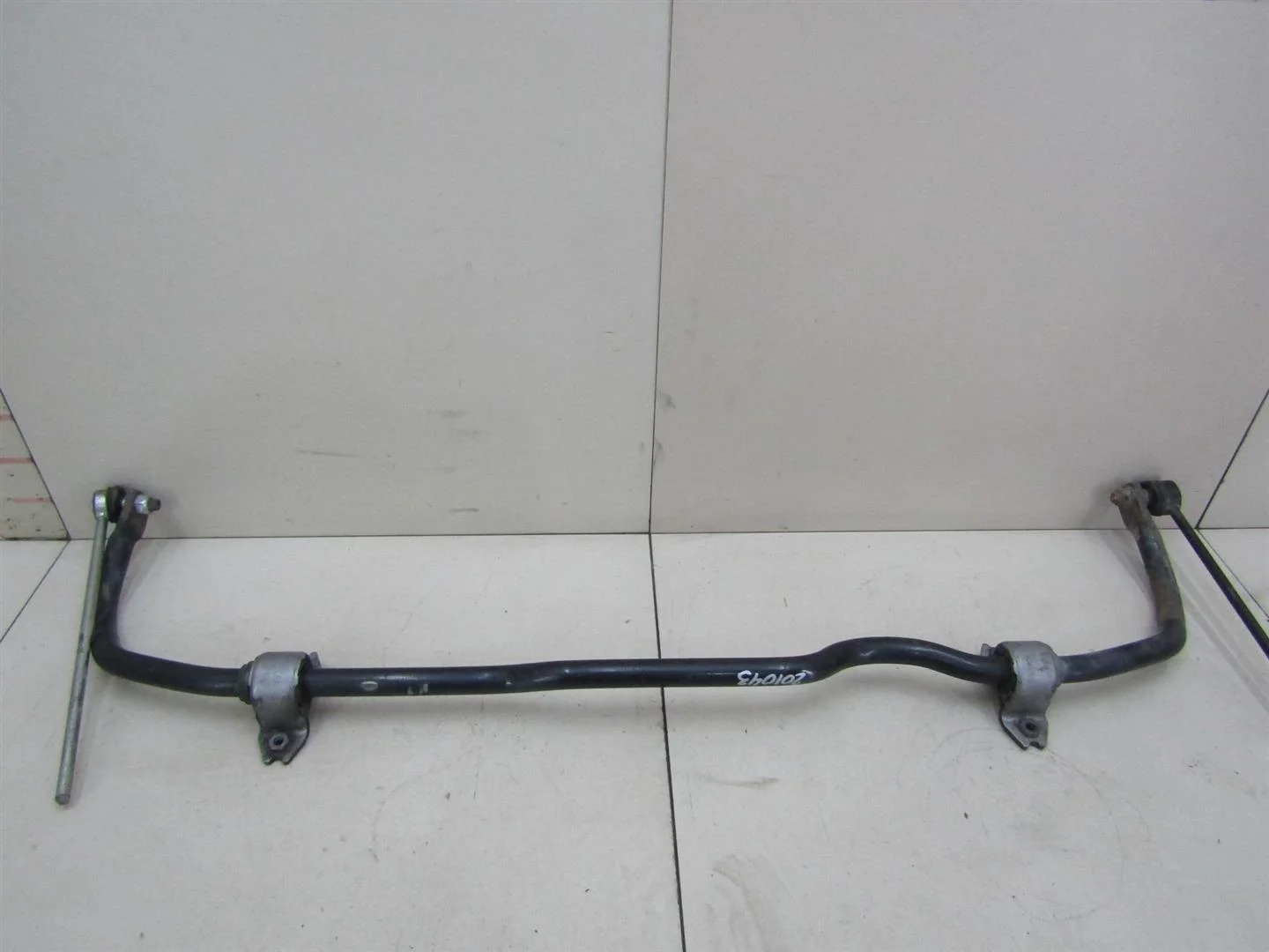 Стабилизатор передний VW Passat (B6) 2005-2010  [3C0411303Q]  в Вологде