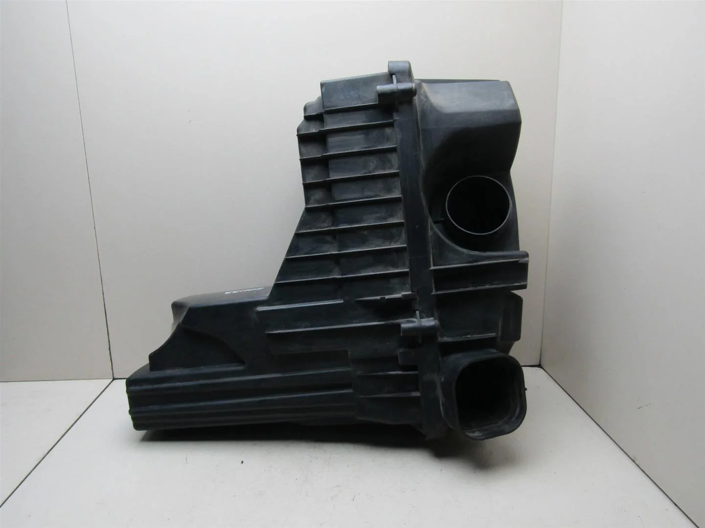 Корпус воздушного фильтра Peugeot 407 2004-2010  [1427K6]  2.0 в Вологде