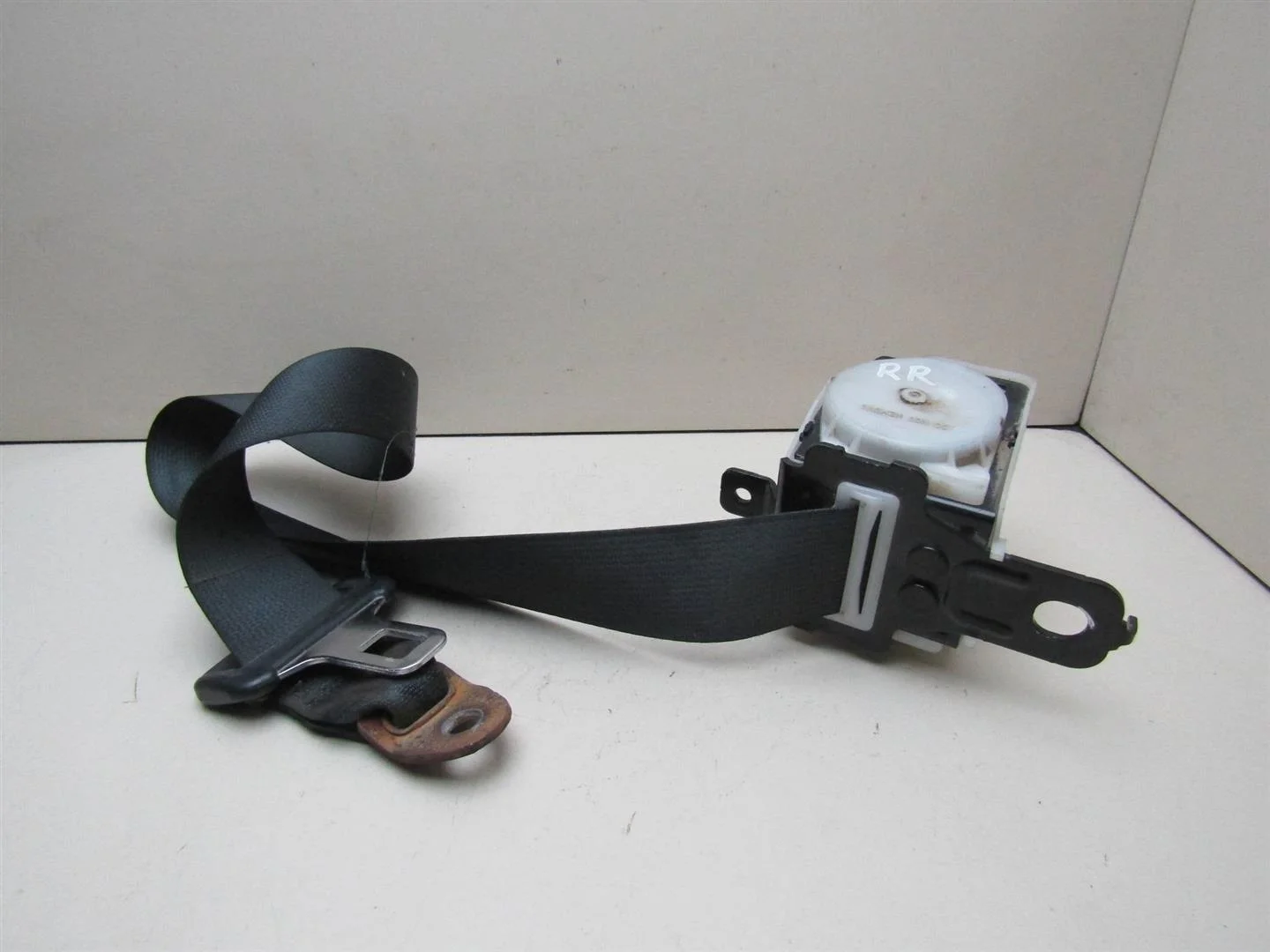 Ремень безопасности Mitsubishi Lancer (CS) 2003-2006  [MR986115HB]  1.6 16V 4G18 в Вологде