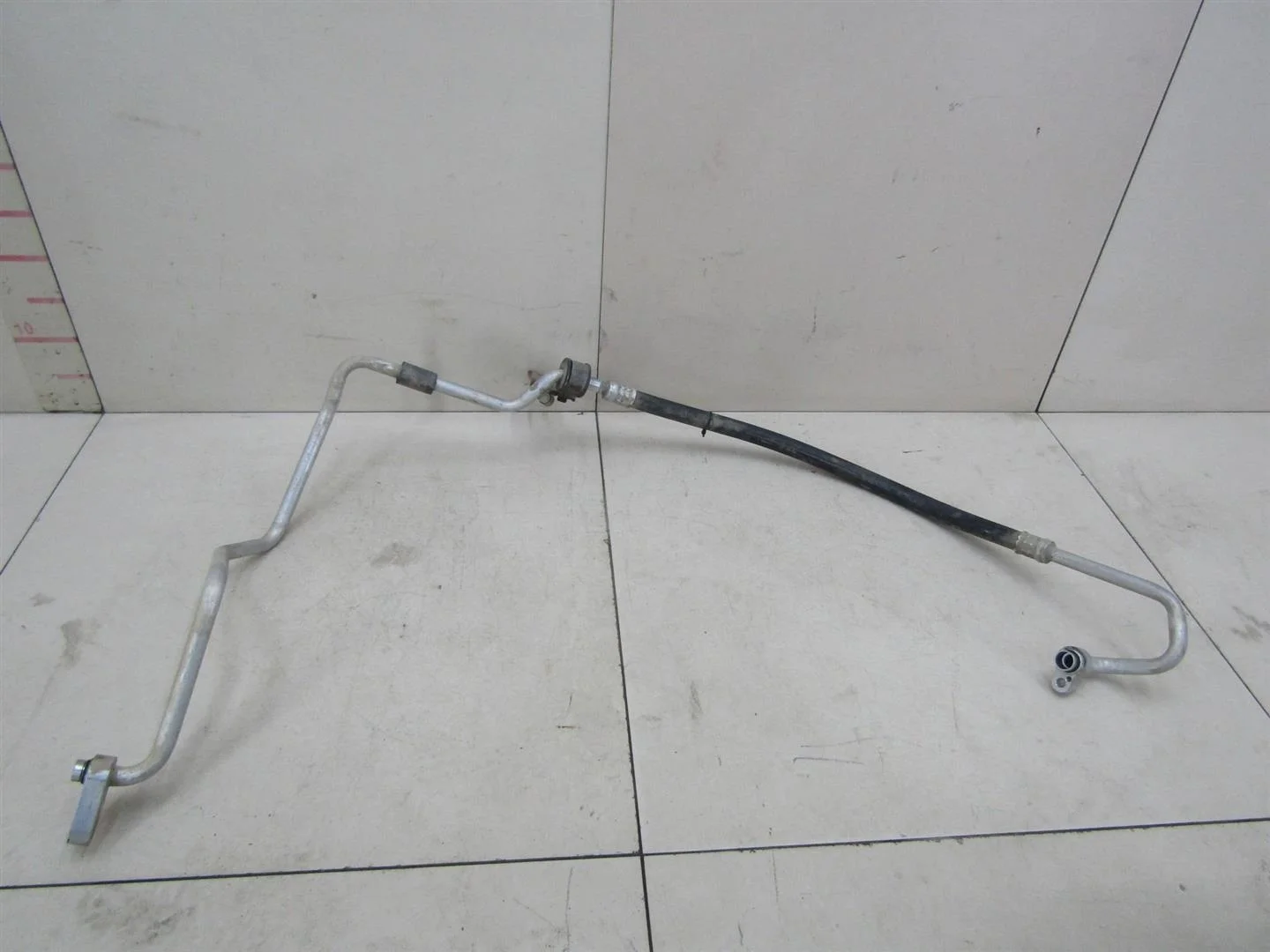 Трубка кондиционера Mitsubishi Lancer (CS) 2003-2006  [MR513050]  1.6 16V 4G18 в Вологде