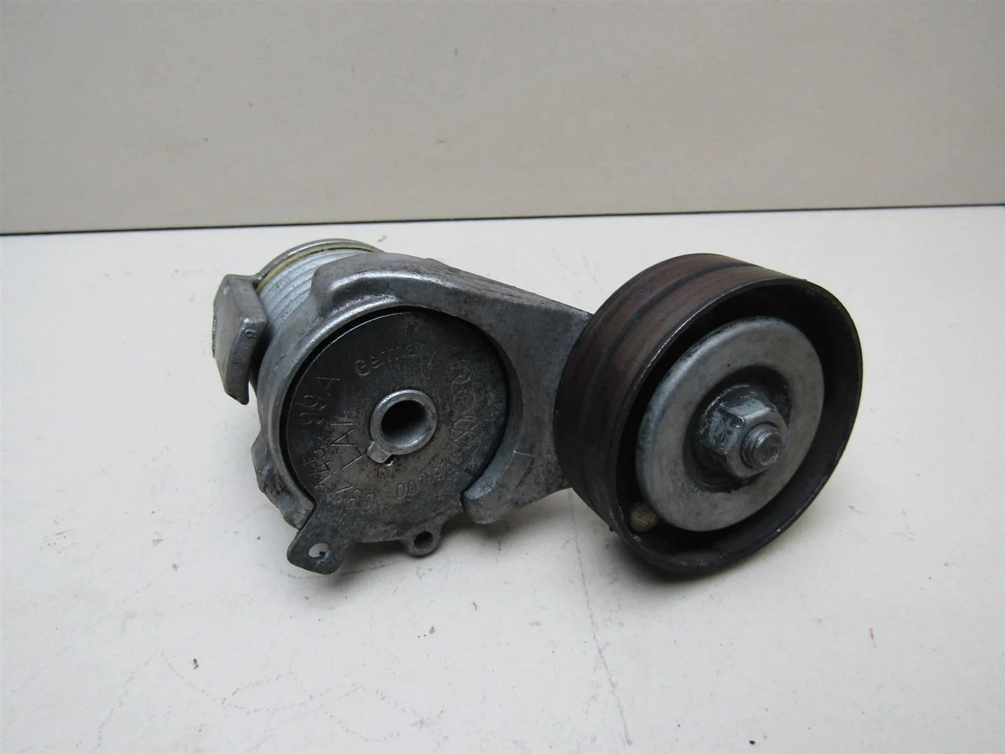 Натяжитель ремня VW Golf IV \Bora 1997-2005  [032145299A]  в Вологде