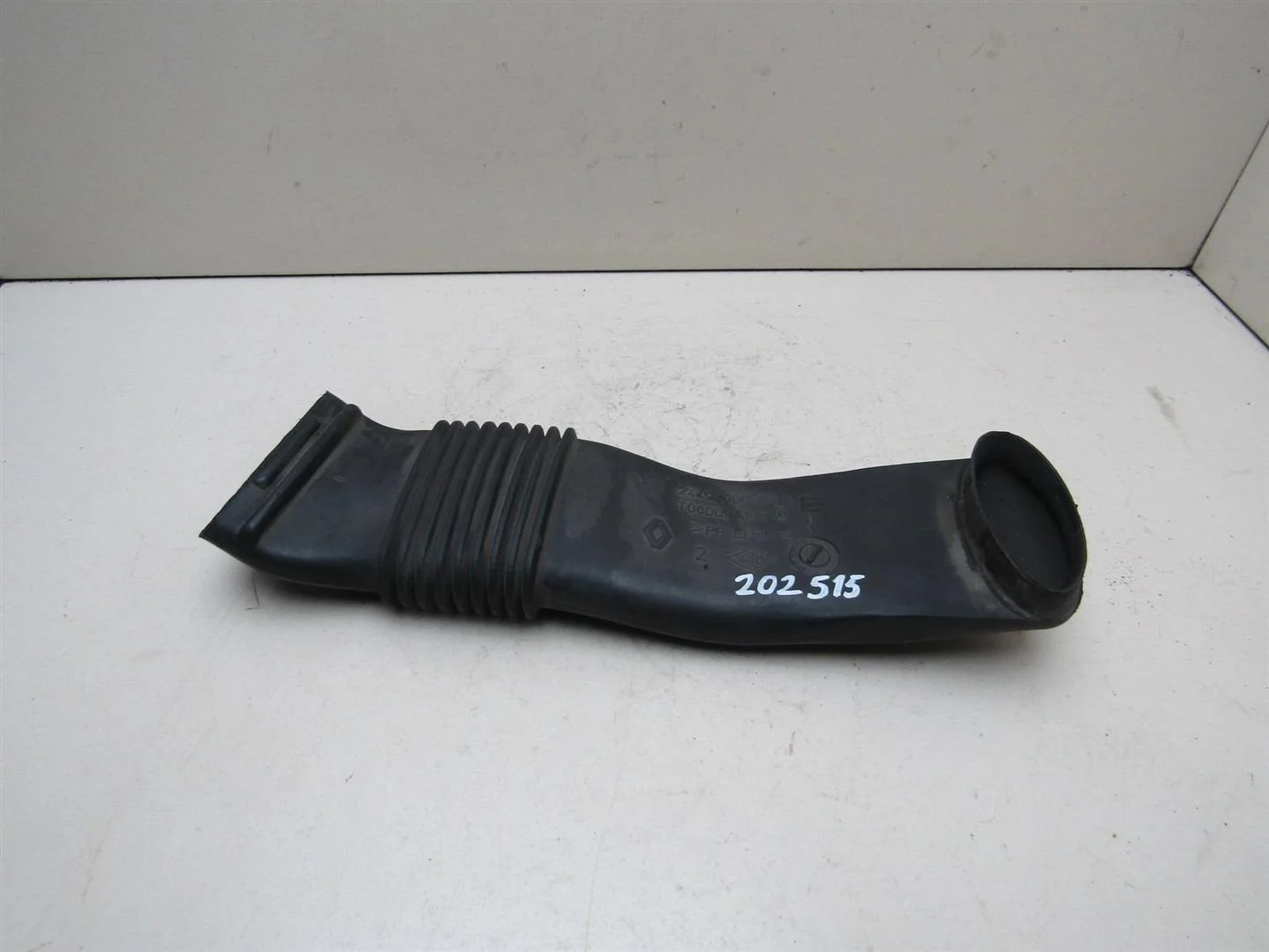 Патрубок Renault Scenic 2009-2015  [244930005R]  1.5 DCI K9K в Вологде