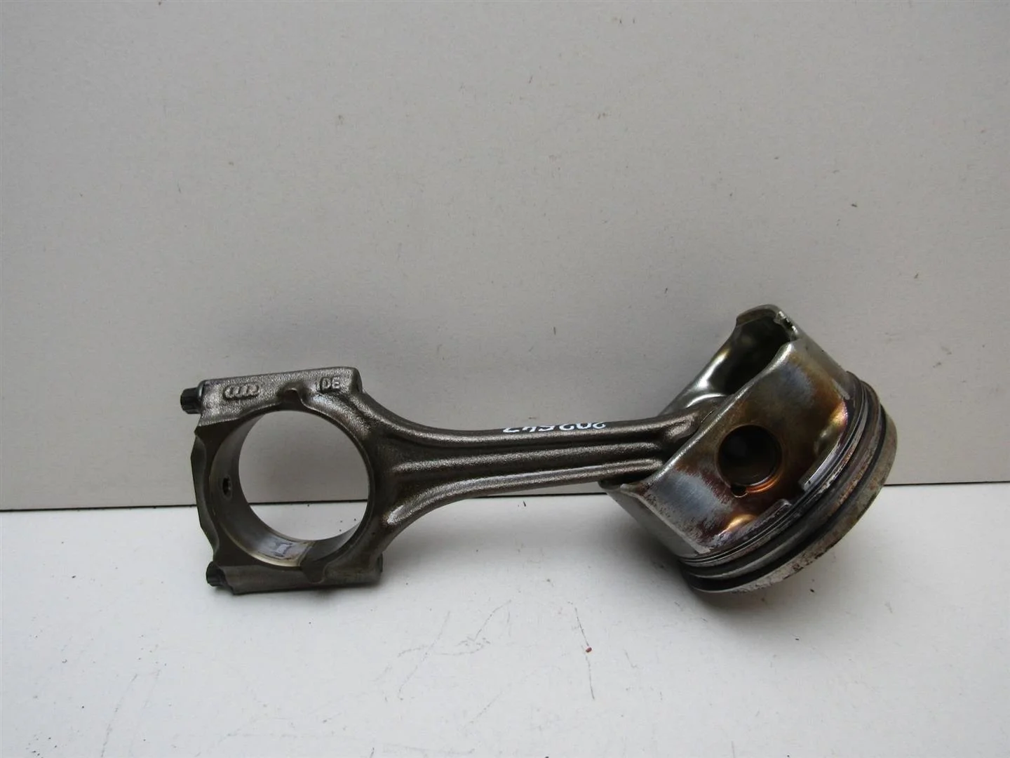 Шатун Audi A4 (B6) 2000-2004  [06A198401]  2.0 ALT в Вологде