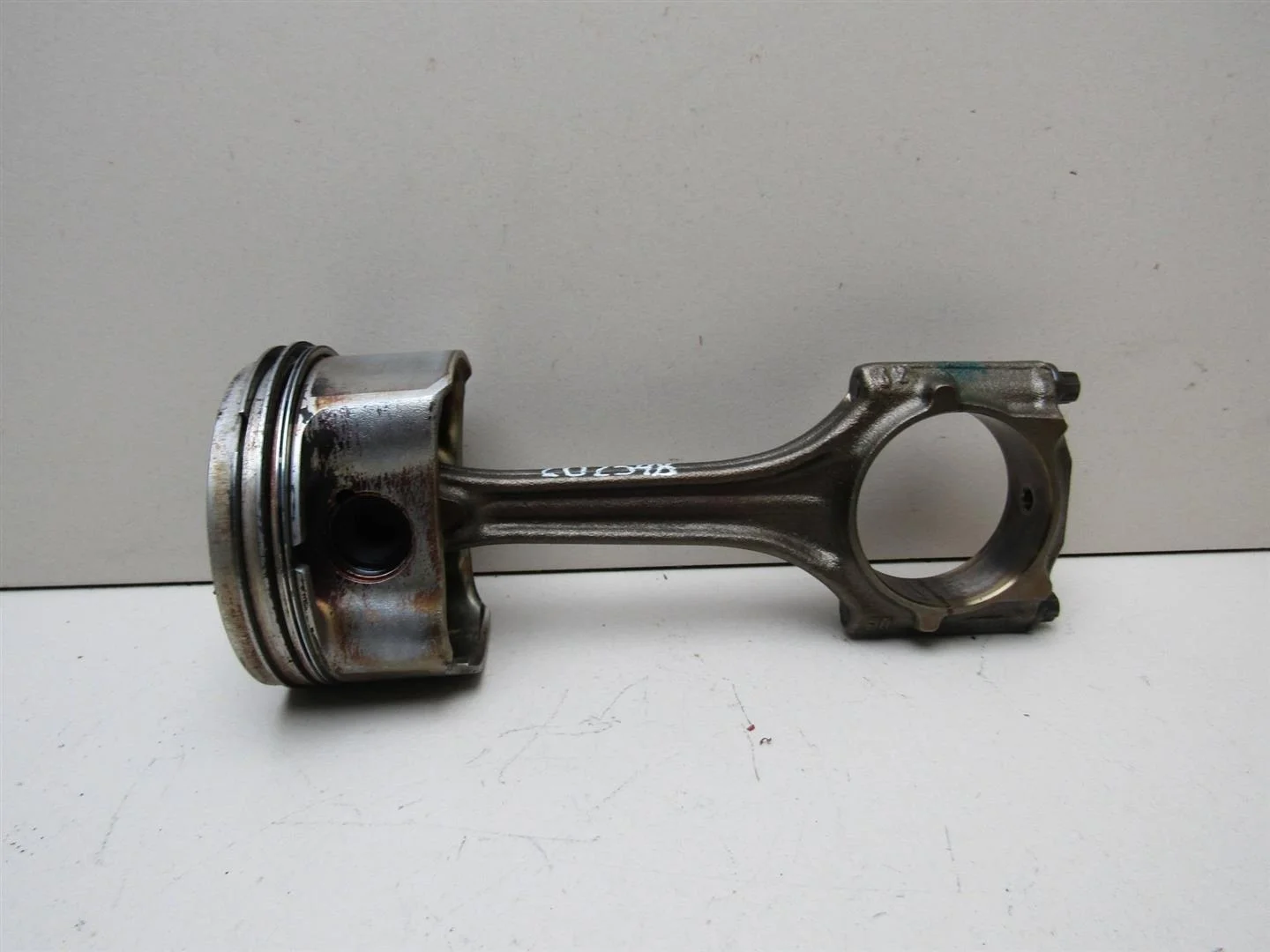 Шатун Audi A4 (B6) 2000-2004  [06A198401]  2.0 ALT в Вологде