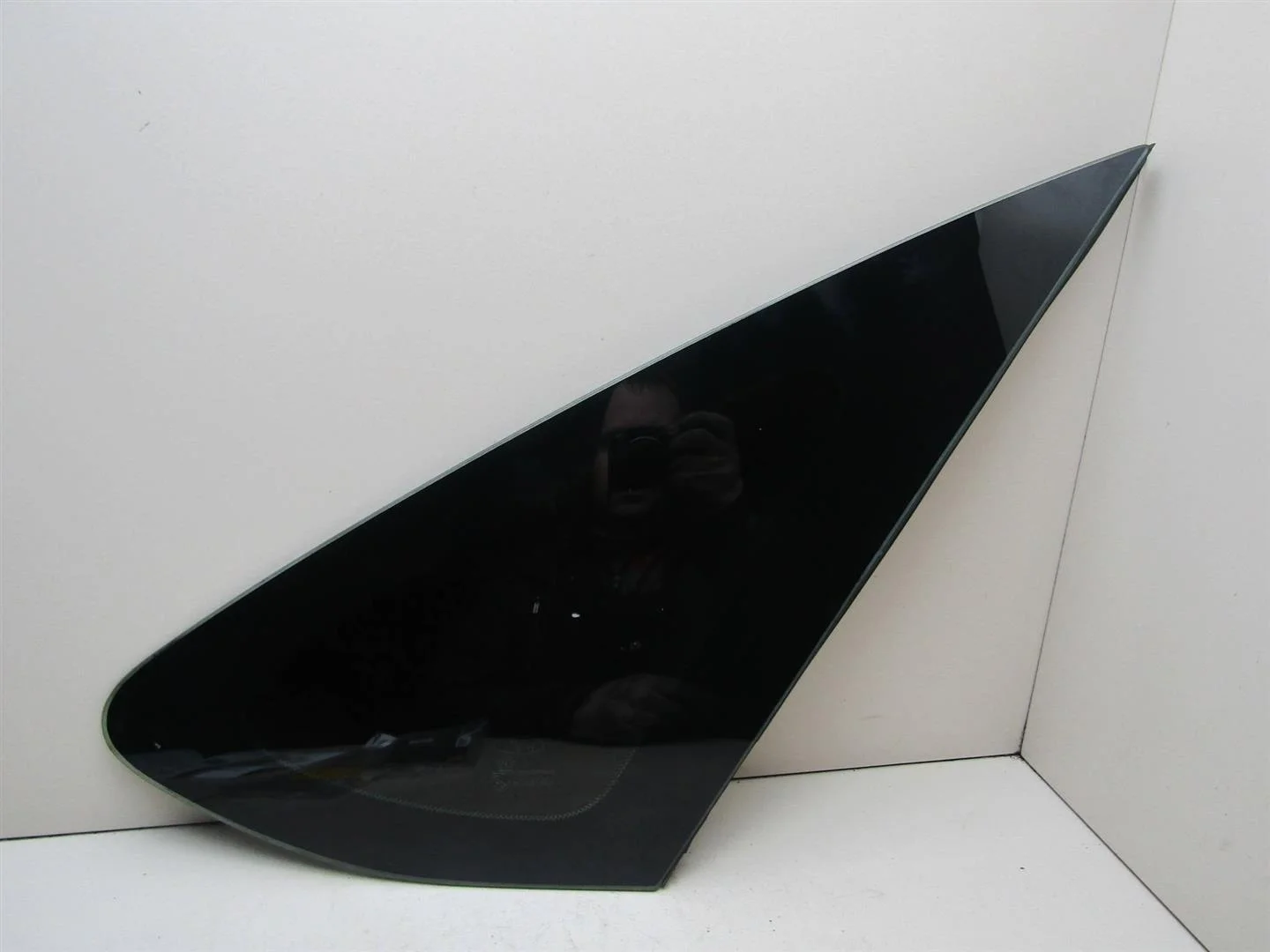 Стекло кузовное глухое правое Ford Focus II 2008-2011  [1362992]  1.6 16V SIDA в Вологде