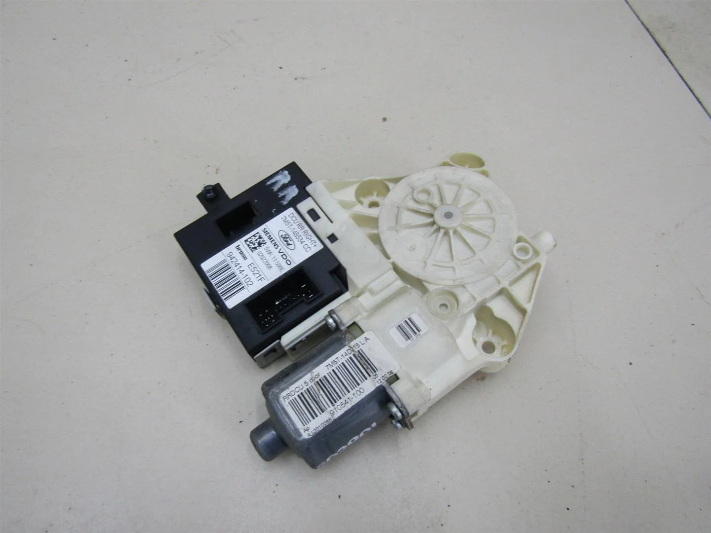 Моторчик стеклоподъемника Ford Focus II 2008-2011  [1776006]  1.6 16V SIDA в Вологде