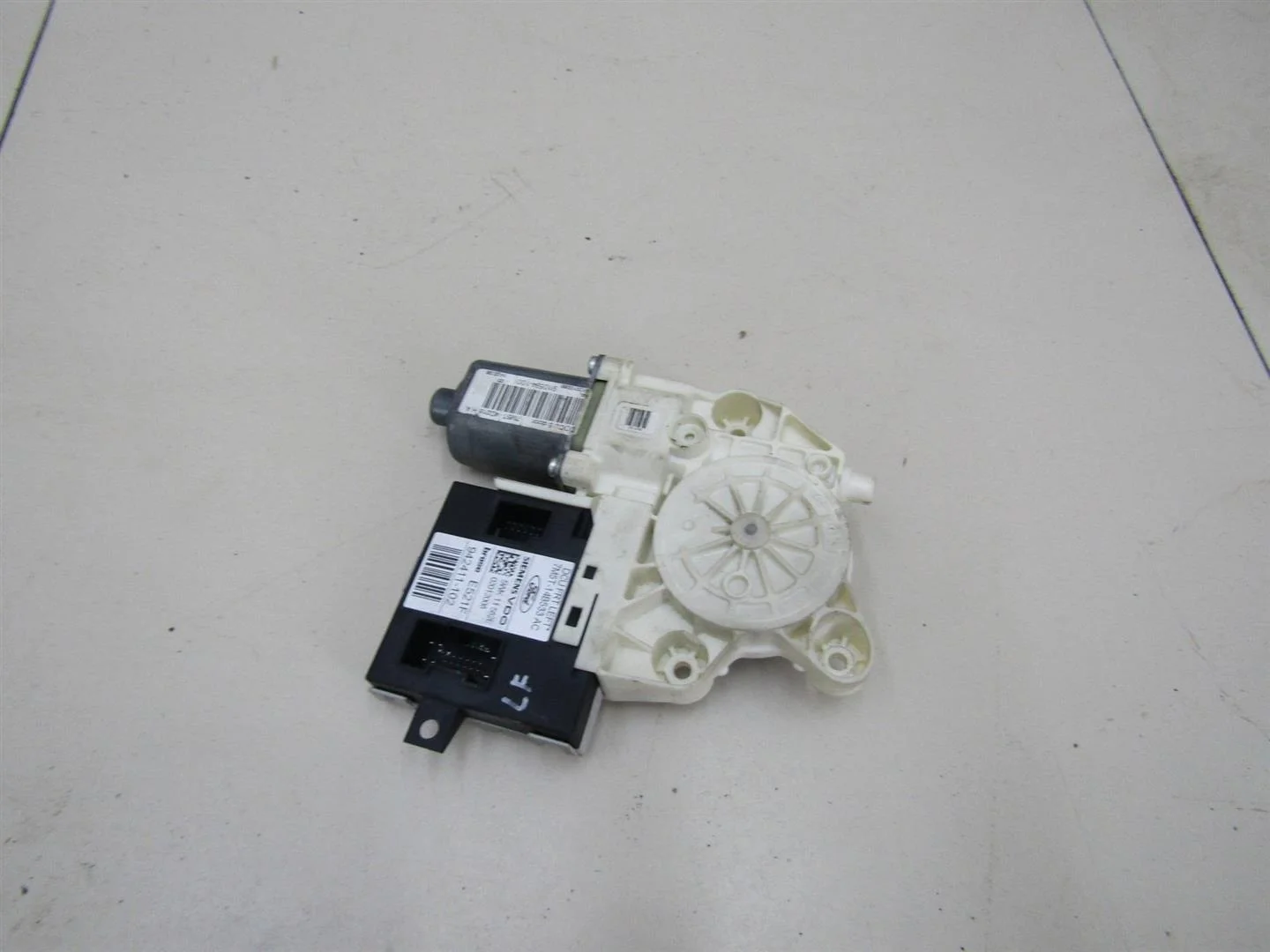 Моторчик стеклоподъемника Ford Focus II 2008-2011  [1776003]  1.6 16V SIDA в Вологде