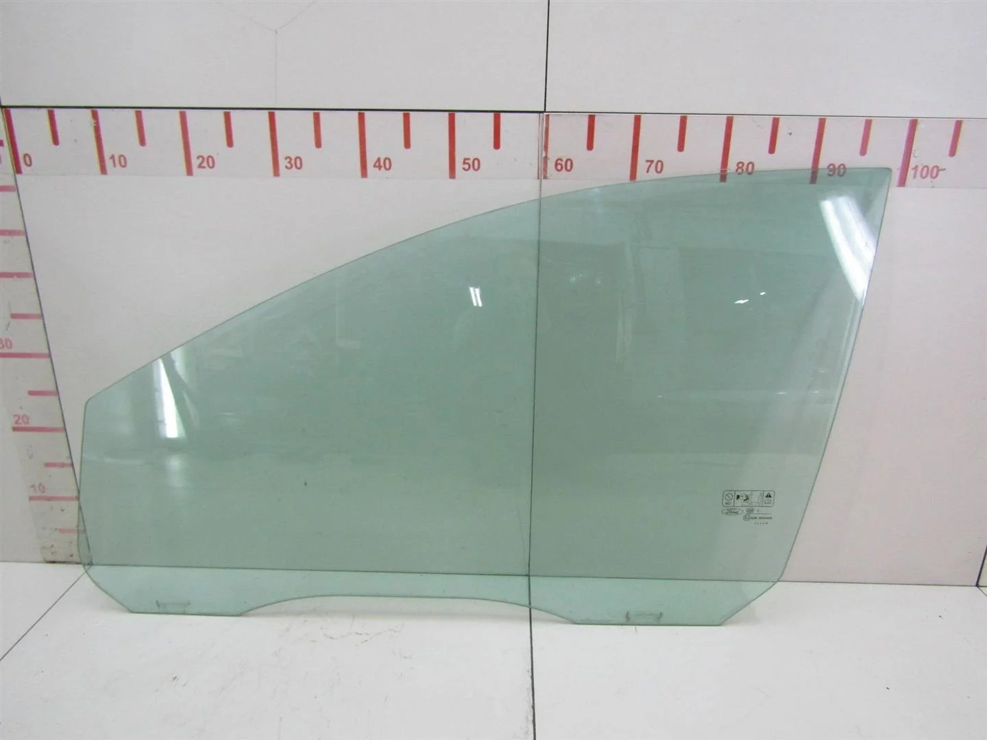 Стекло двери передней левой Ford Focus II 2008-2011  [1342624]  1.6 16V SIDA в Вологде