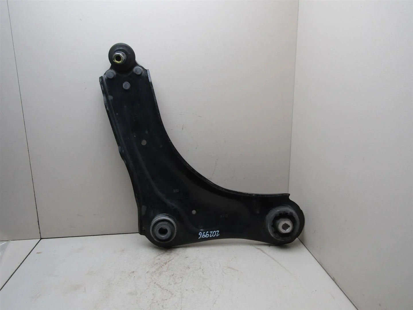 Рычаг передний правый Renault Scenic 2009-2015  [545006560R ]  1.5 DCI K9K в Вологде