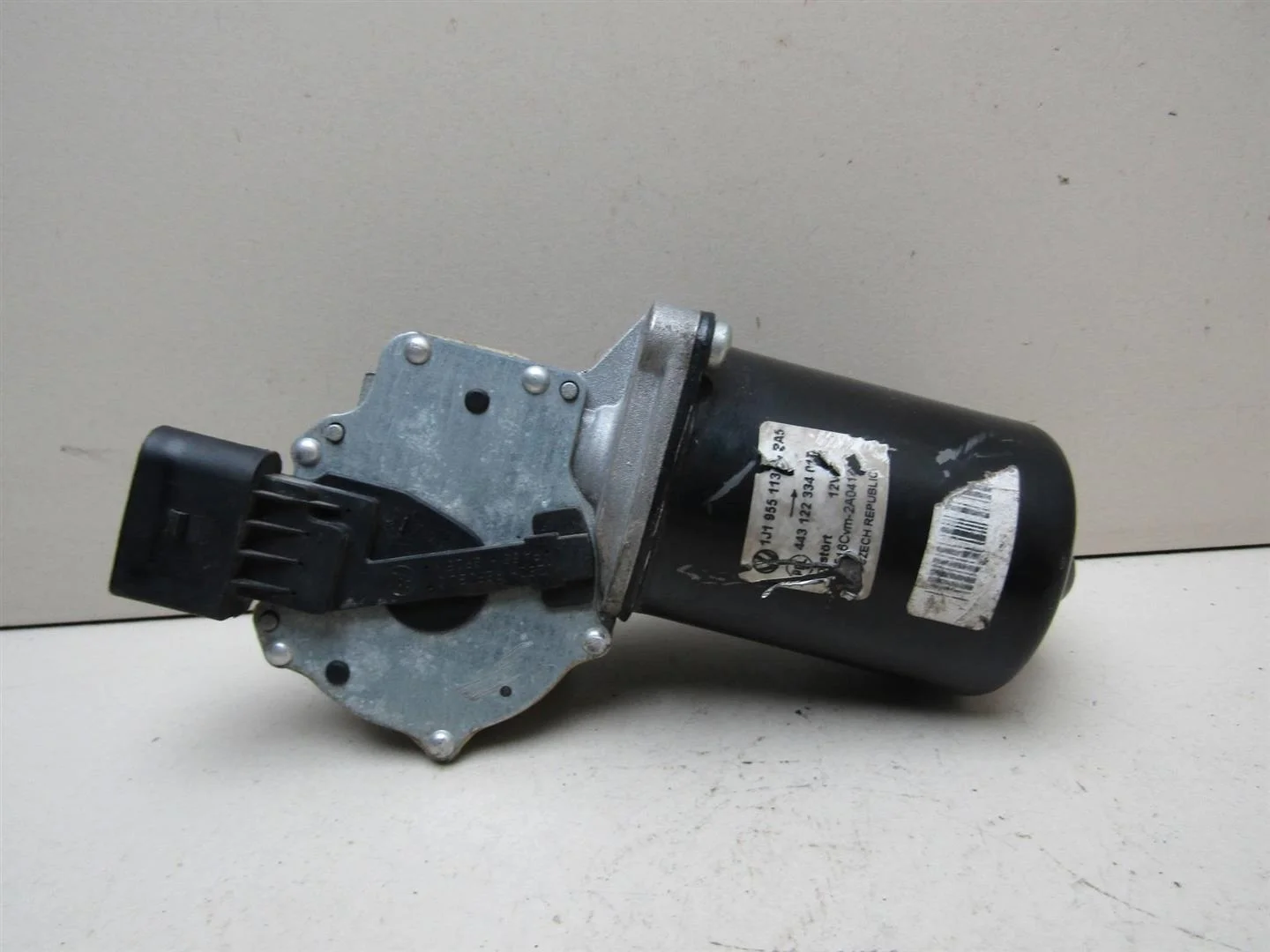 Моторчик стеклоочистителя передний Skoda Octavia (A4 1U-) 2000-2011  [1J1955113B]  1.6 8V BFQ в Вологде