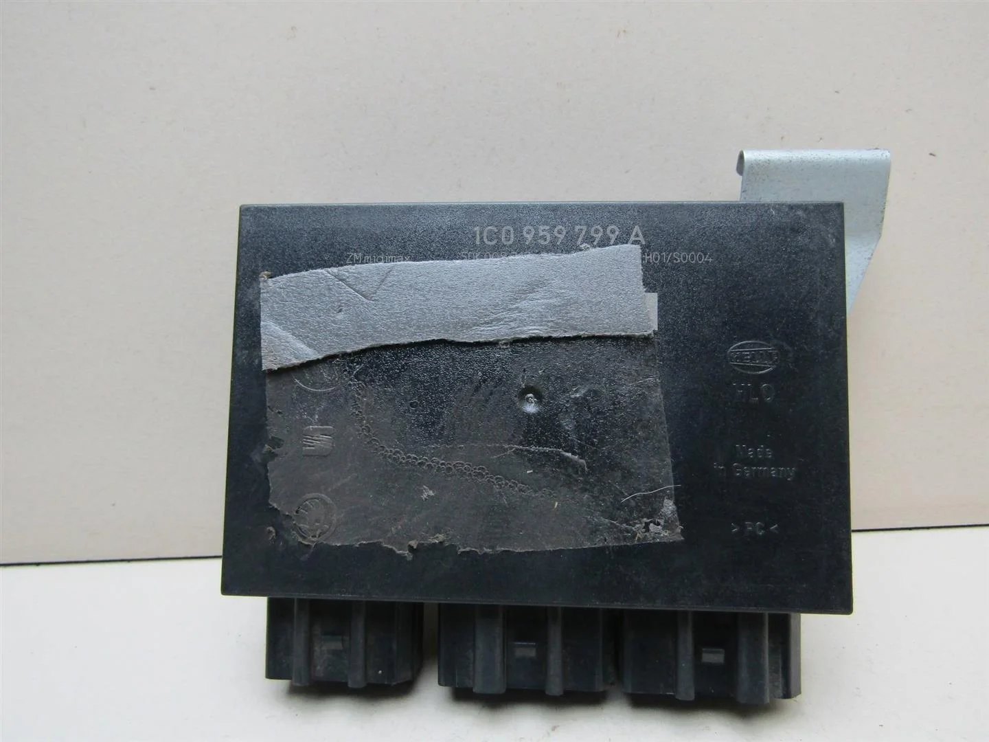 Блок комфорта Skoda Octavia (A4 1U-) 2000-2011  [1C0959799A]  1.6 8V BFQ в Вологде