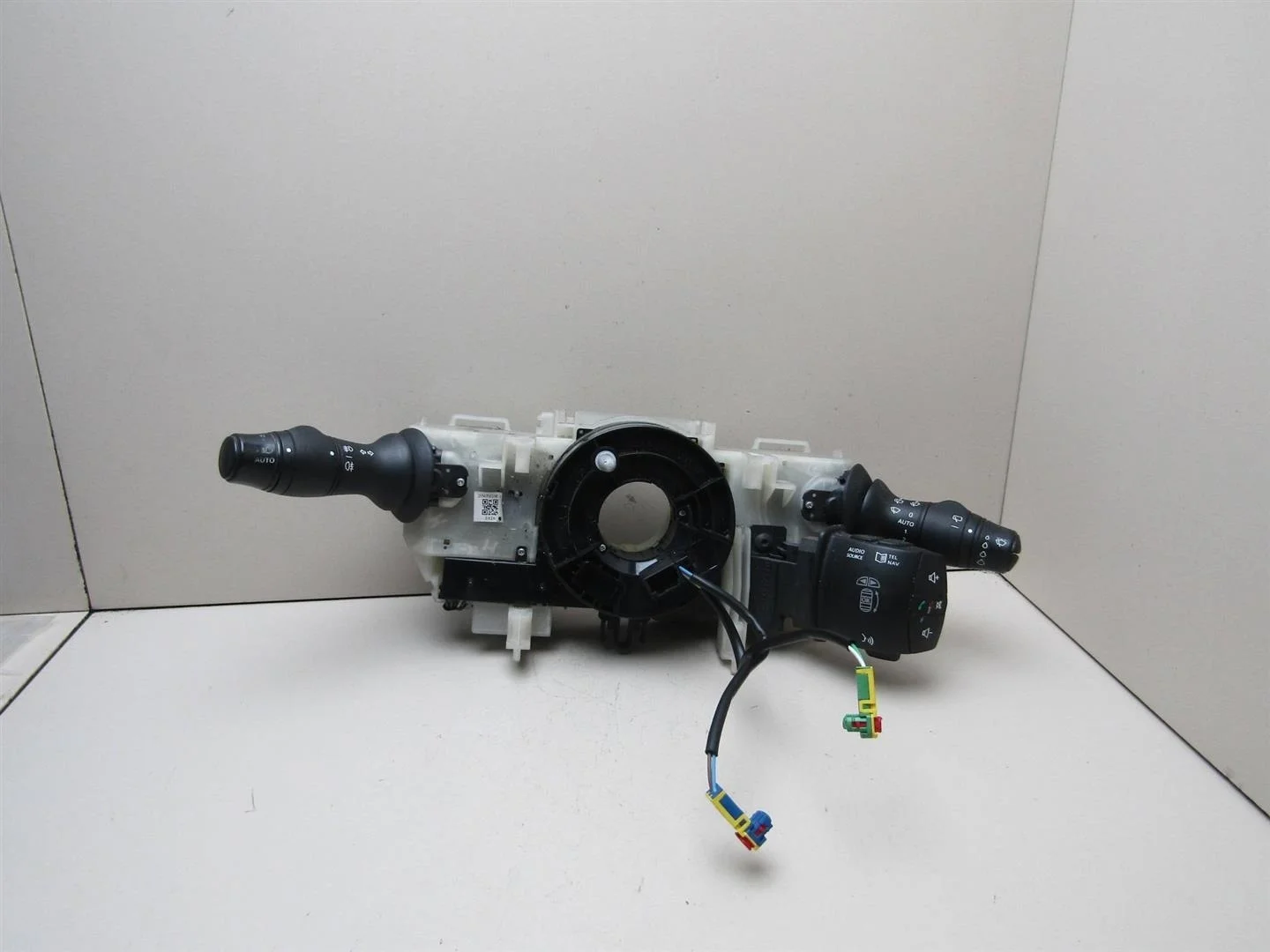 Переключатель подрулевой в сборе Renault Megane III 2009-нв  [255670019R]  в Вологде