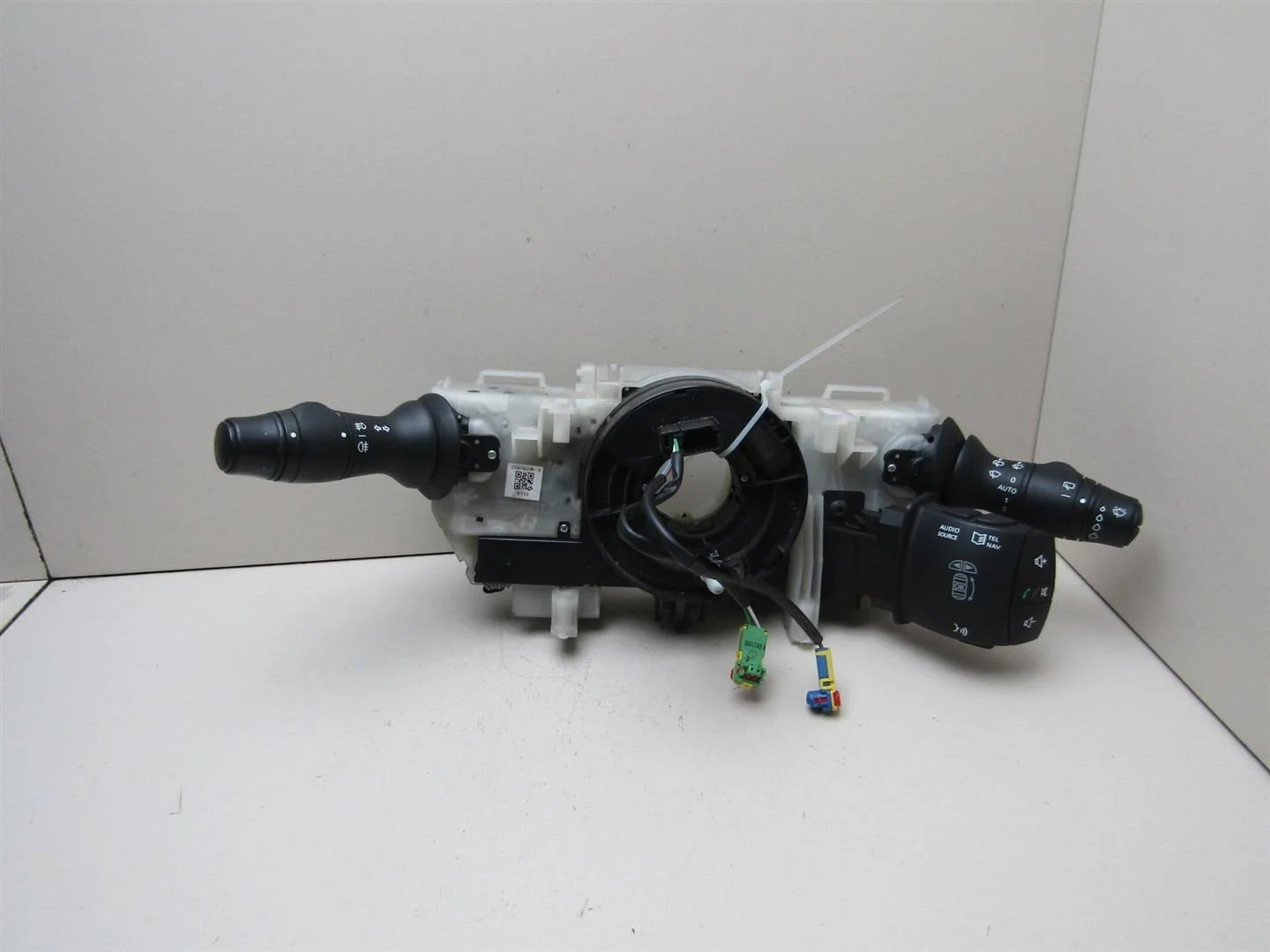 Переключатель подрулевой в сборе Renault Megane III 2009-нв  [255670019R]  в Вологде