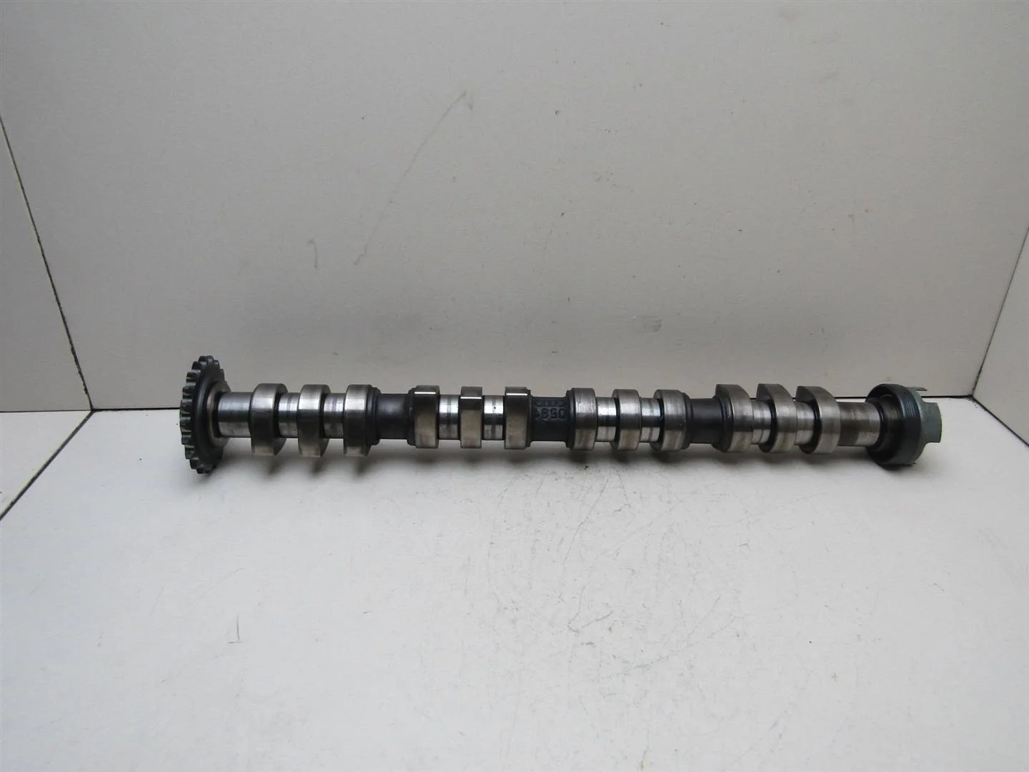 Распредвал впускной VW Golf IV \Bora 1997-2005  [058109021M]  1.8 T 20V в Вологде