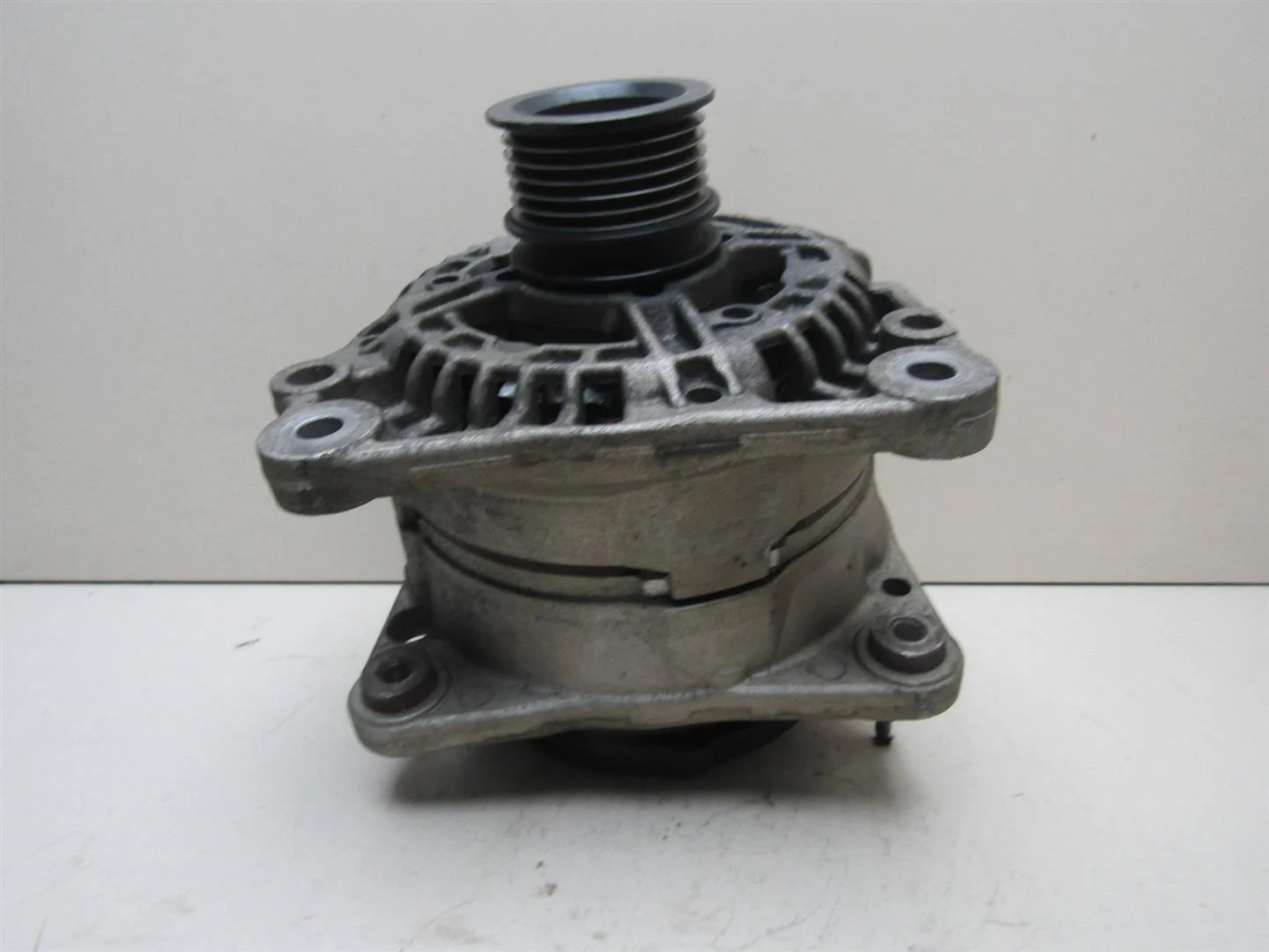 Генератор VW Polo 2001-2009  [036903024D]  в Вологде