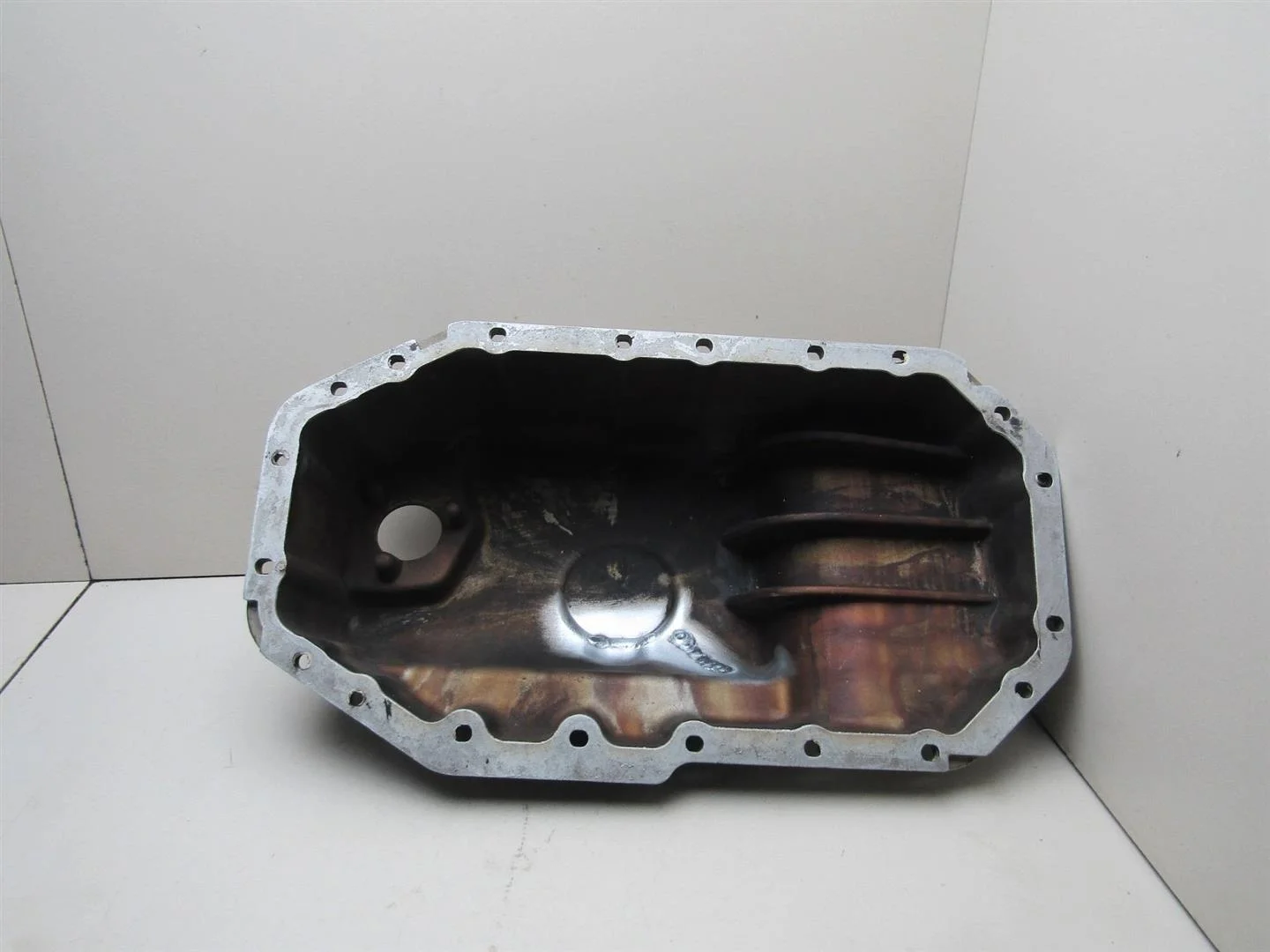 Поддон масляный двигателя VW Golf IV \Bora 1997-2005  [030103603Q]  1.4-1.6 16V в Вологде