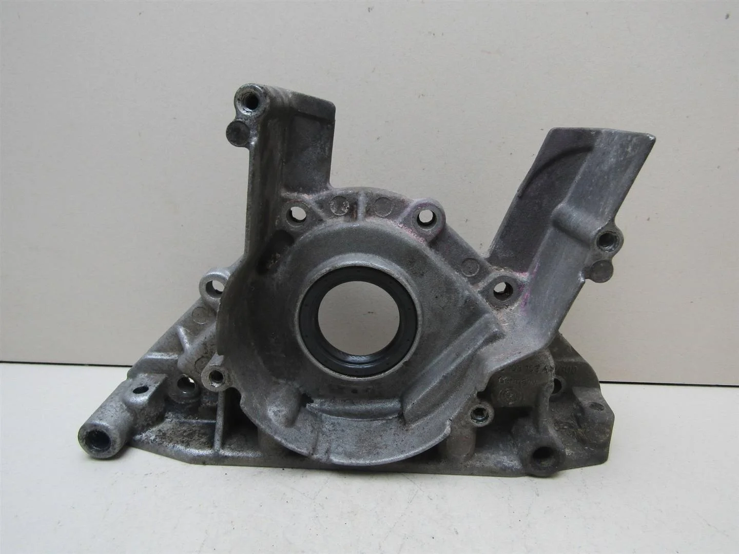 Крышка двигателя передняя VW Golf IV \Bora 1997-2005  [038103153B]  1.6 1.8 2.0   в Вологде