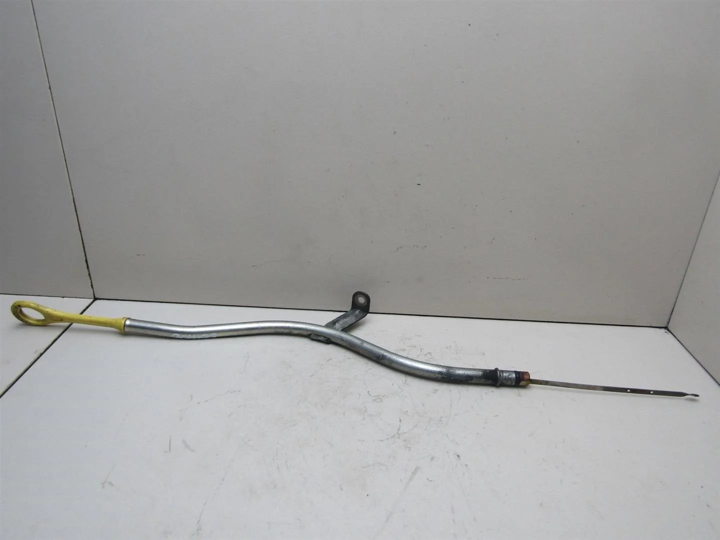 Щуп масляный Mitsubishi Outlander XL (CW) 2006-2012  [1255A069]  2.4 4B12 в Вологде