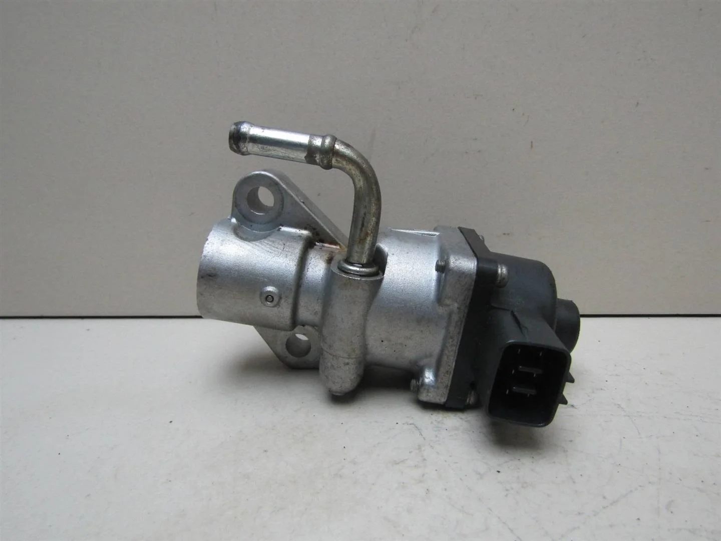 Клапан рециркуляции выхлопных газов Ford Mondeo IV 2007-2015  [5204549 ]  2.3 16V SEBA в Вологде