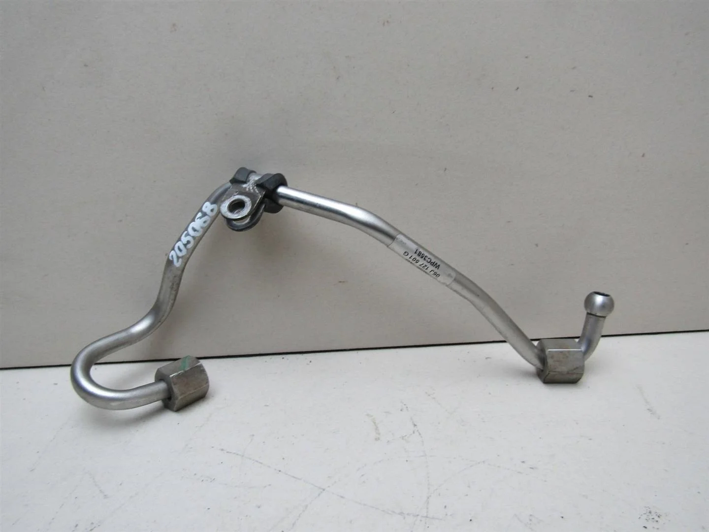 Трубка топливная VW Passat (B6) 2005-2010  [06J127501G]  1.8 16v BZB в Вологде