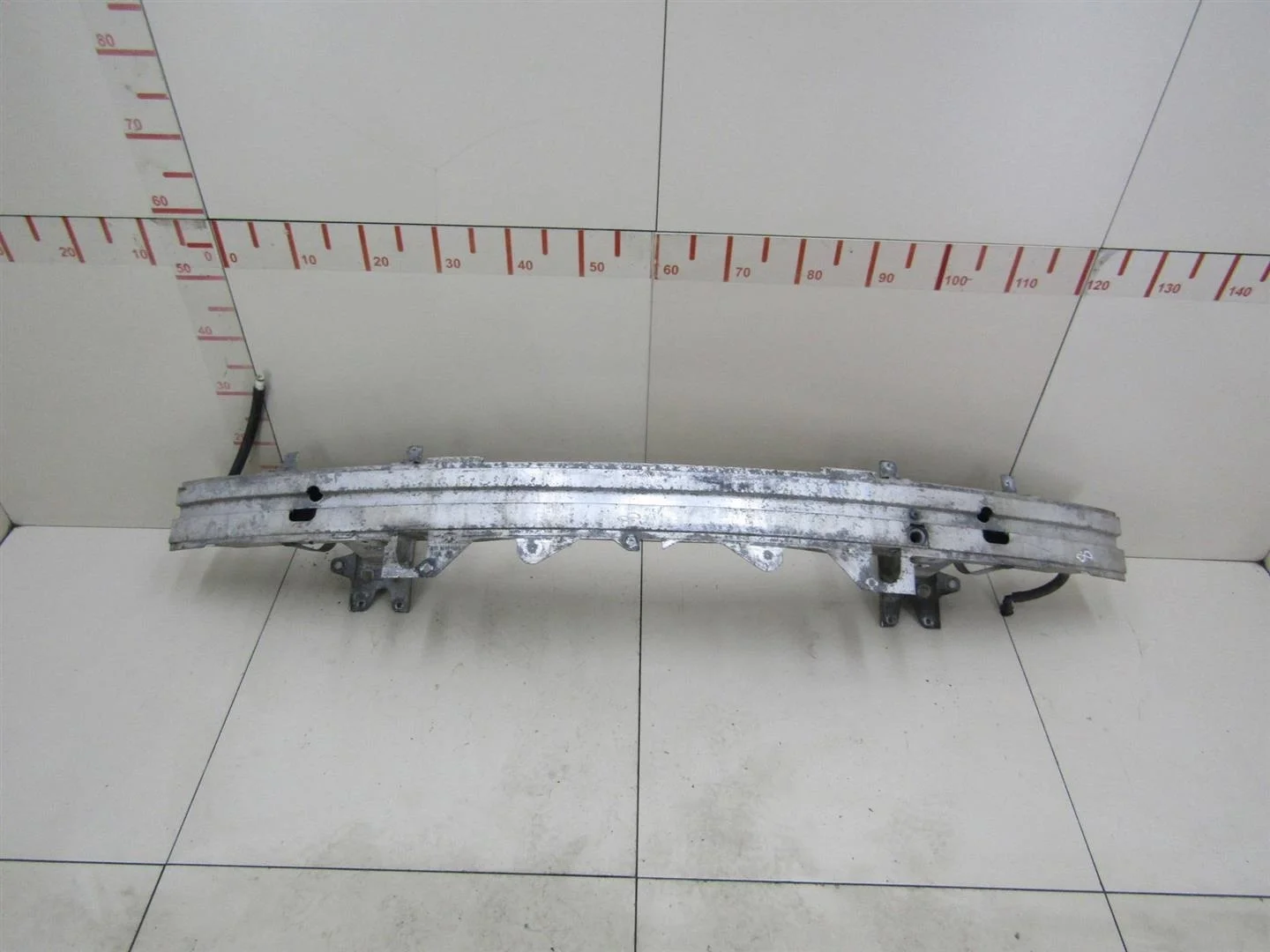 Усилитель переднего бампера BMW 7-серия E65\E66 2001-2008  [51117135522]  в Вологде