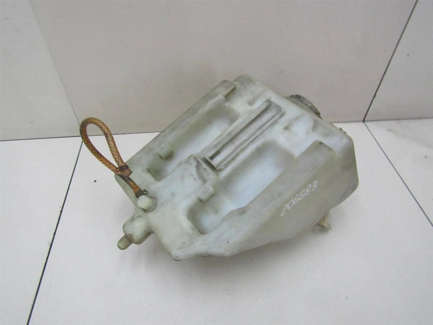 Бачок омывателя лобового стекла Mercedes Benz W210 E-Klasse 1995-2000  [2108691220]  2.9 OM602.982 в Вологде