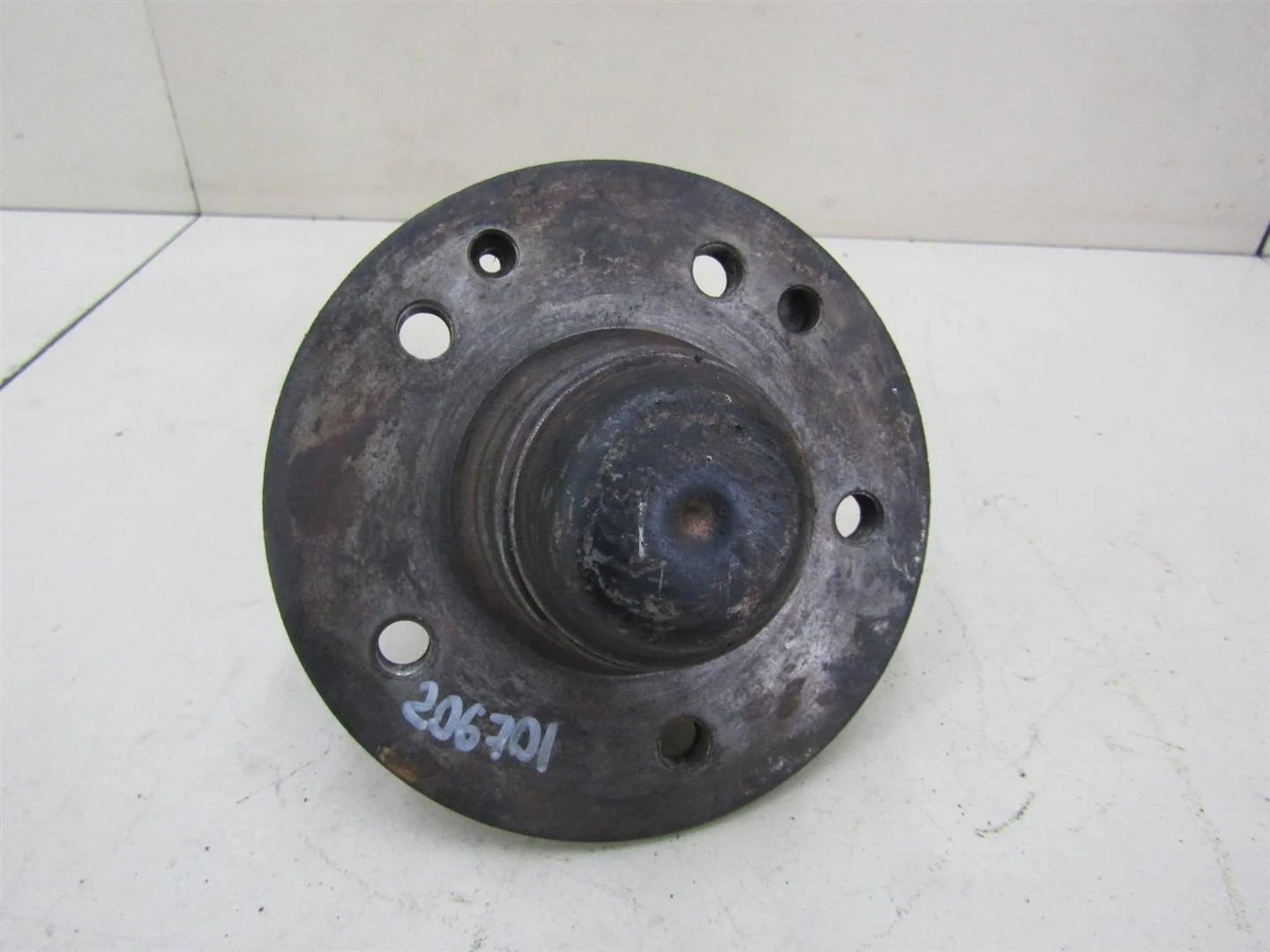 Ступица передняя Mercedes Benz W210 E-Klasse 1995-2000  [A2103300325]  2.9 OM602.982 в Вологде
