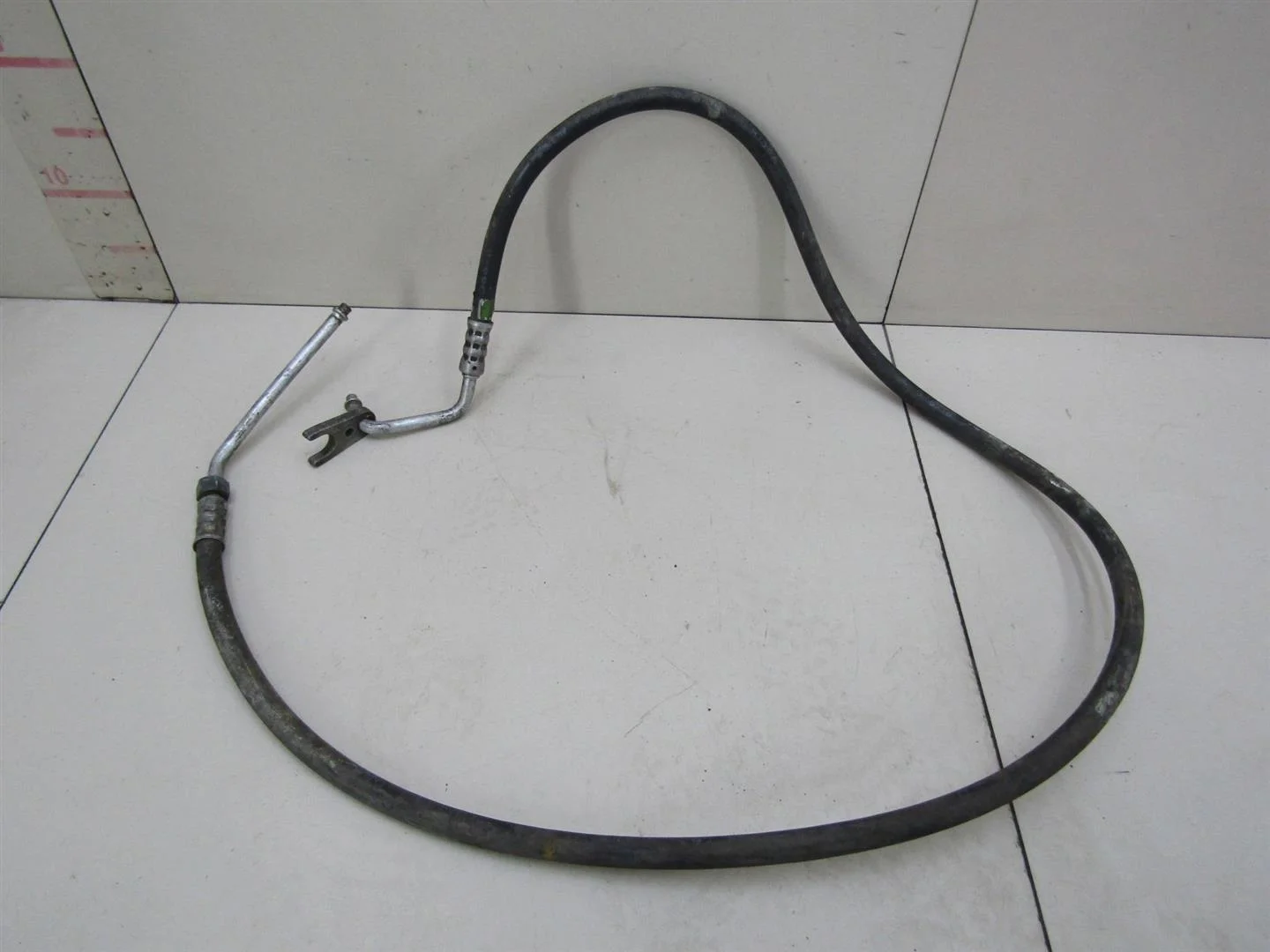 Трубка кондиционера Mercedes Benz W210 E-Klasse 1995-2000  [A2108300515]  2.9 OM602.982 в Вологде