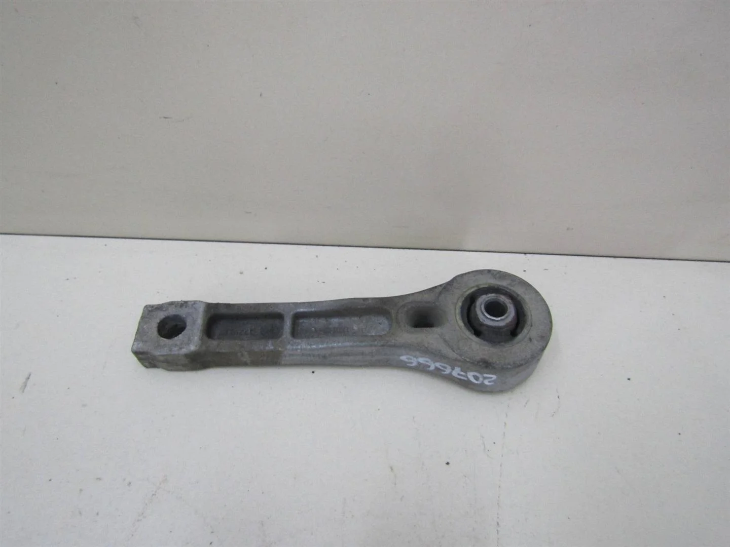 Опора двигателя задняя Skoda Octavia (A5 1Z-) 2004-2013  [1K0199855AD]  1.4 BUD в Вологде