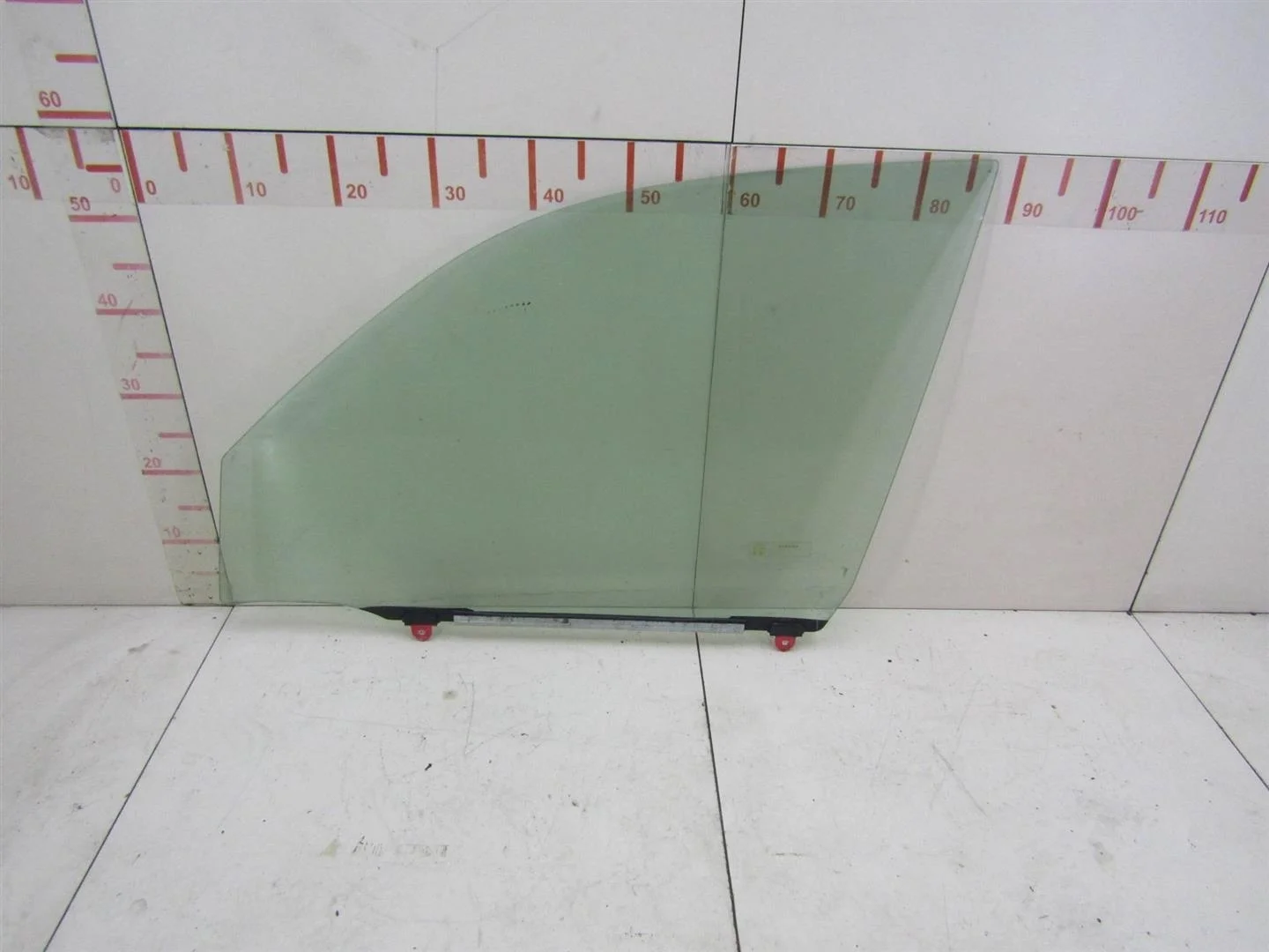 Стекло двери передней левой Toyota RAV 4 2000-2005  [6810242090]  1.8 16v 1ZZ-FE в Вологде