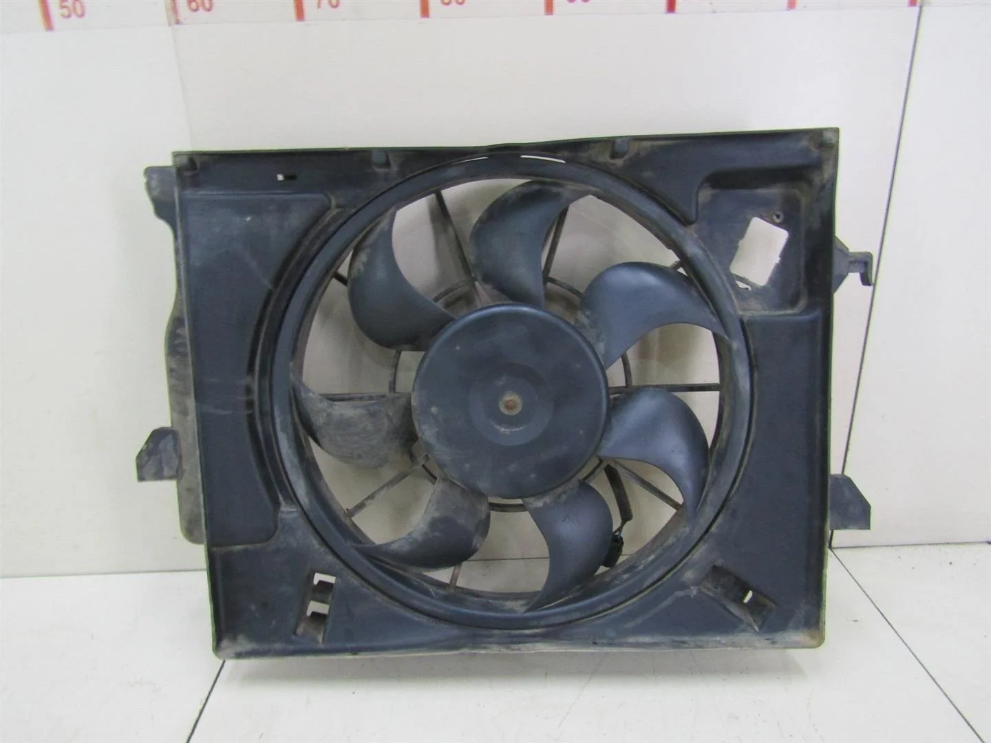 Вентилятор радиатора Hyundai Solaris 2010-2017  [253801R050]  1.4 16v G4FA в Вологде