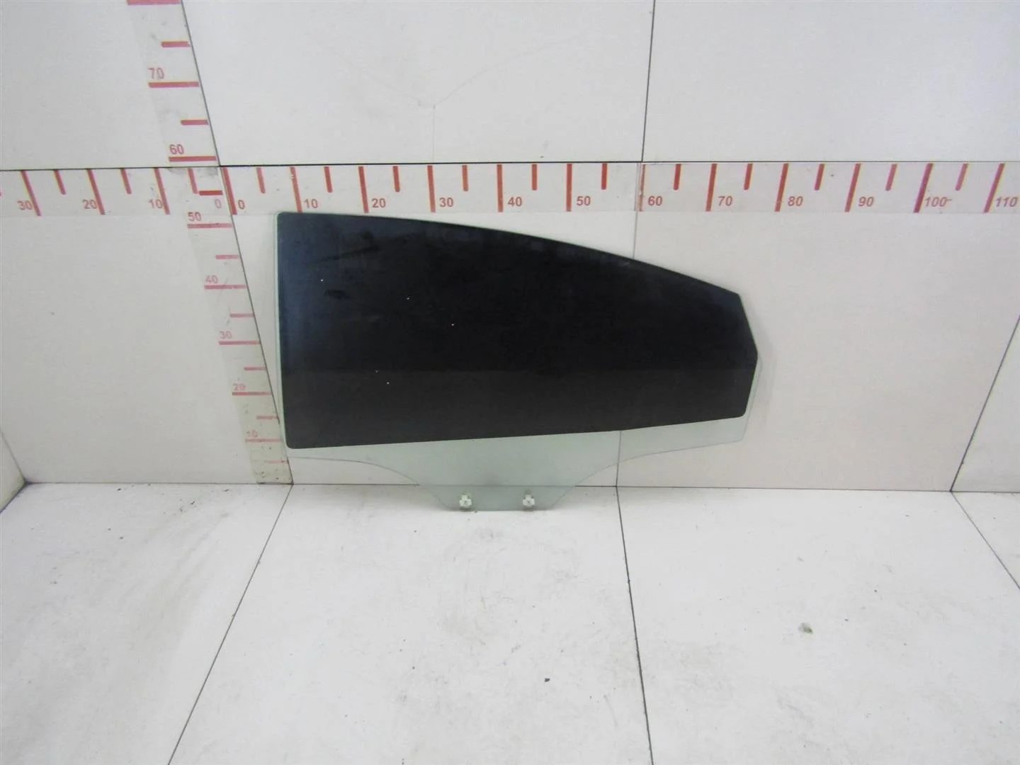 Стекло двери задней левой Hyundai Solaris 2010-2017  [834111R010]  1.4 16v G4FA в Вологде