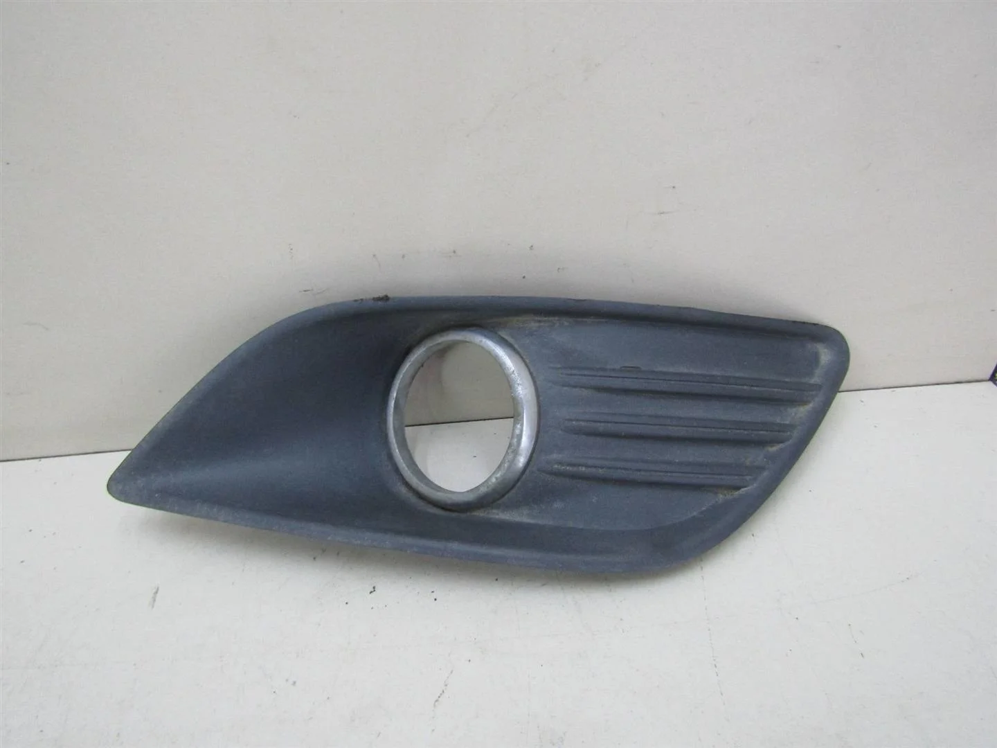 Решетка в бампер правая Ford Focus II 2008-2011  [8M5119952AE]  1.6 16V SIDA в Вологде