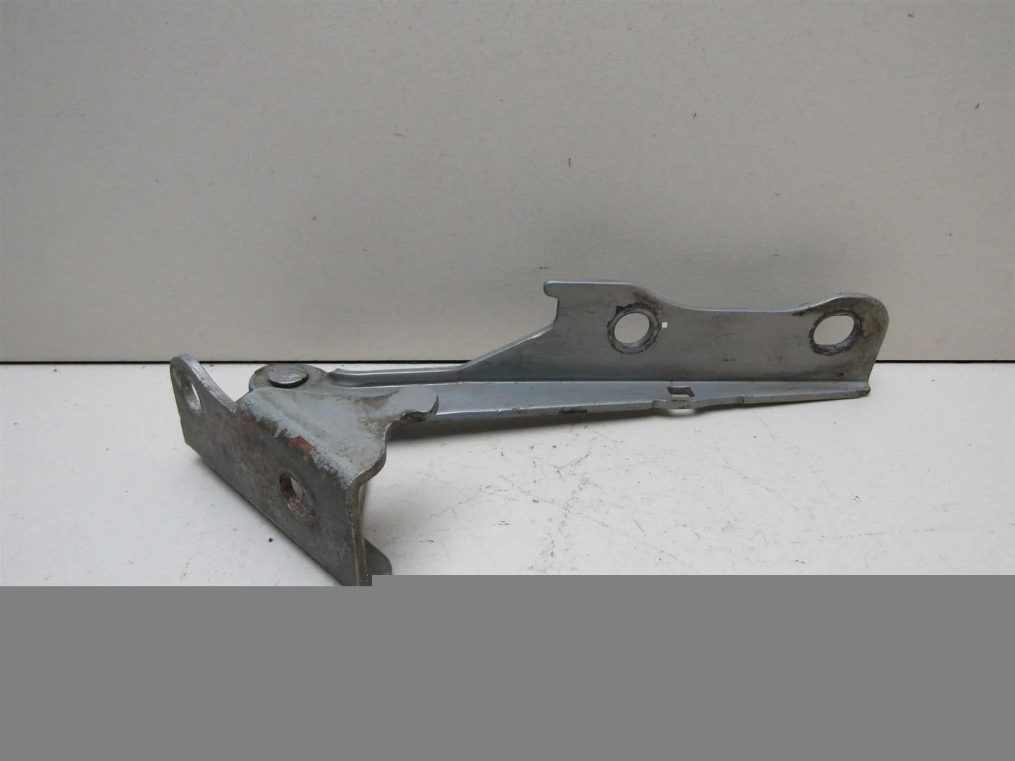 Петля капота левая Hyundai Accent II (+ТАГАЗ) 2000-2012   [7911025001]  1.5 16V G4EC в Вологде