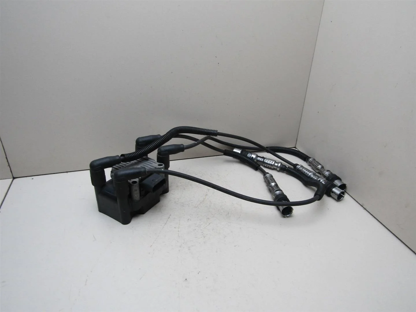 Катушка зажигания VW Golf Plus 2005-2014  [032905106F]  1.2 CBZ в Вологде