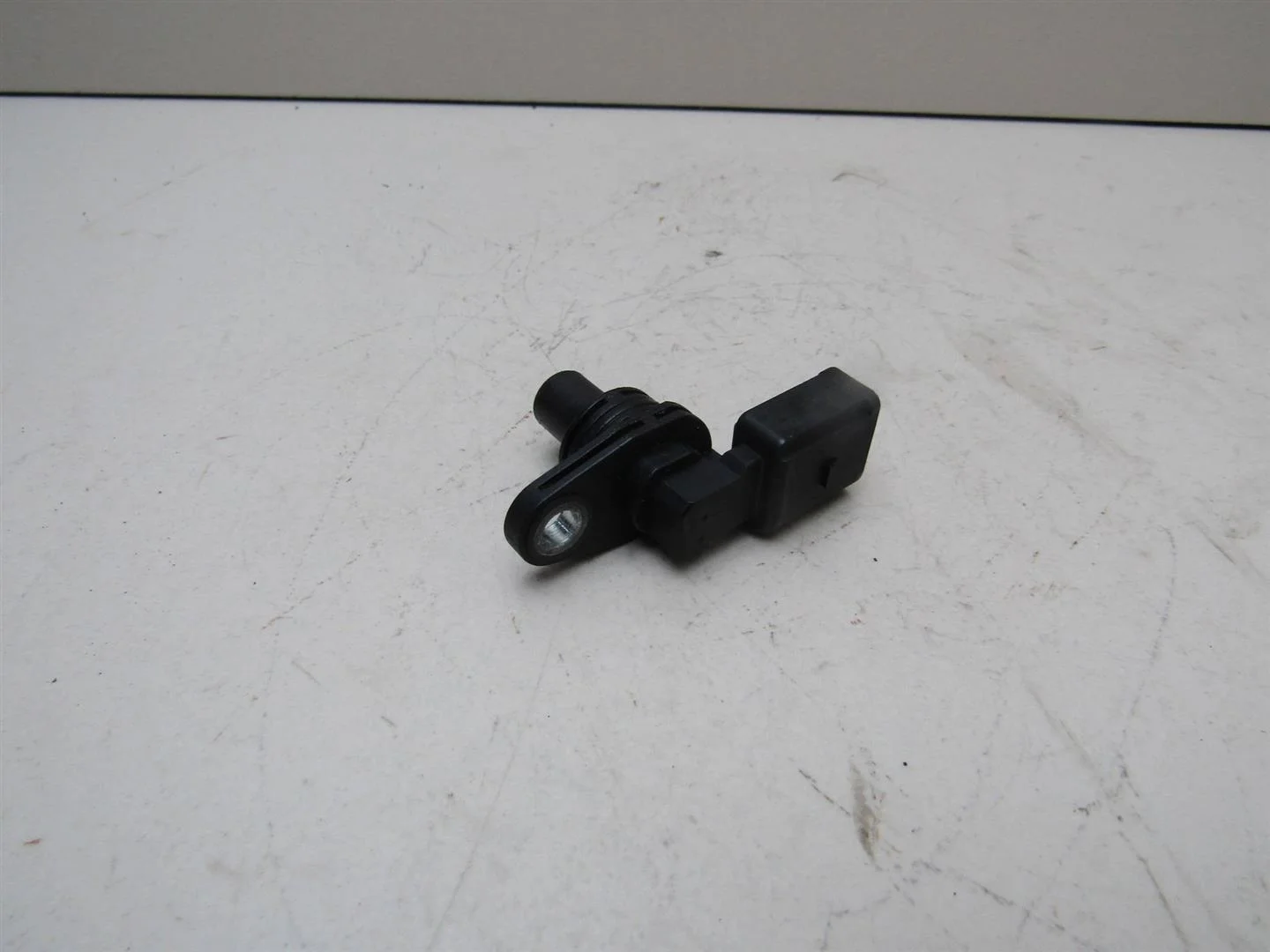 Датчик положения распредвала VW Golf IV \Bora 1997-2005  [036907601D]  в Вологде