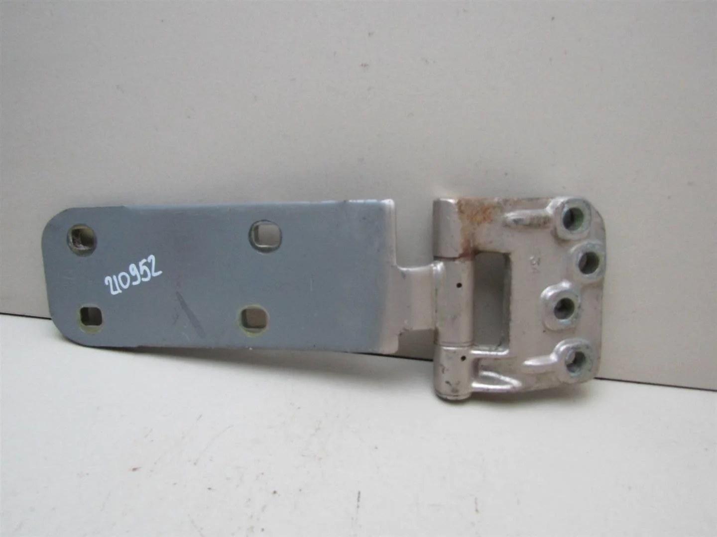 Петля двери багажника Honda CR-V 1996-2002  [68730S10020ZZ]  2.0 B20Z1 в Вологде