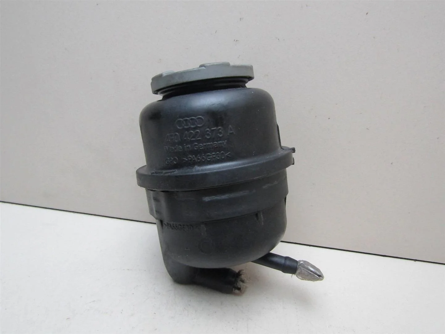 Бачок гидроусилителя Audi A6 (C6,4F) 2005-2011  [4F0422373A]  2.4 BDW в Вологде