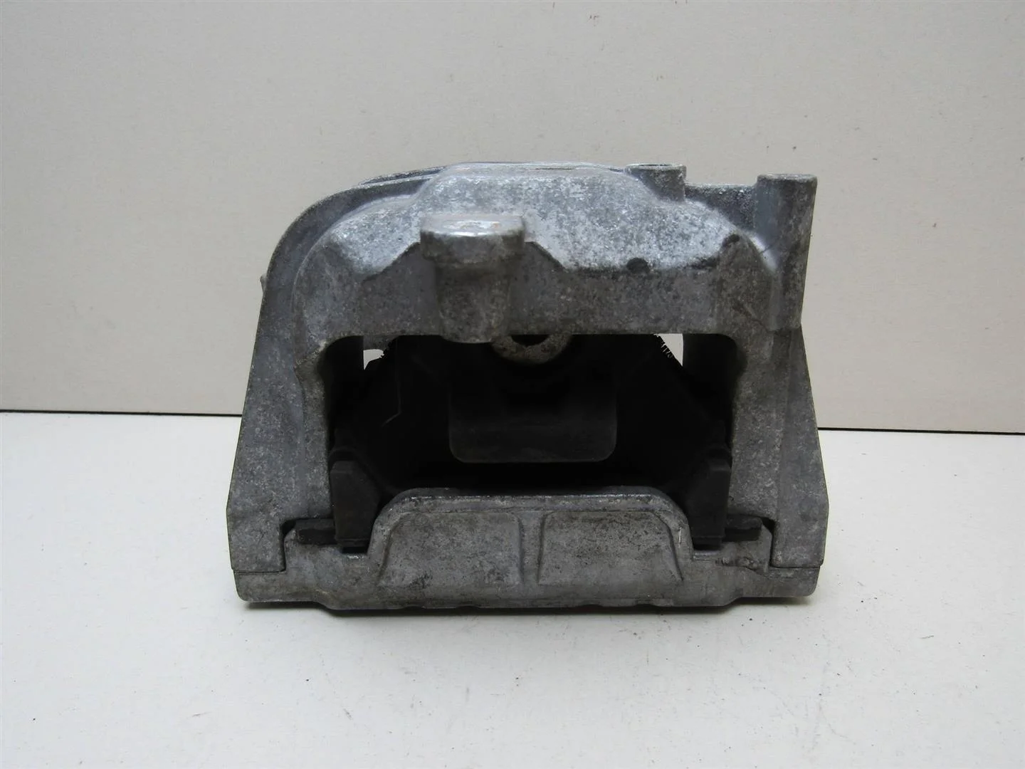 Опора двигателя правая Skoda Octavia (A5 1Z-) 2004-2013  [1K0199262AM]  1,8T CDAB в Вологде