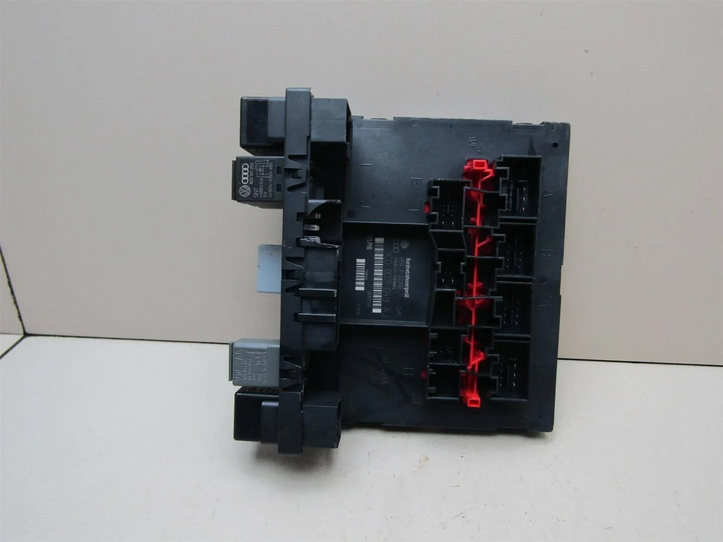 Блок электронный Skoda Octavia (A5 1Z-) 2004-2013  [3C0937049AJ]  в Вологде