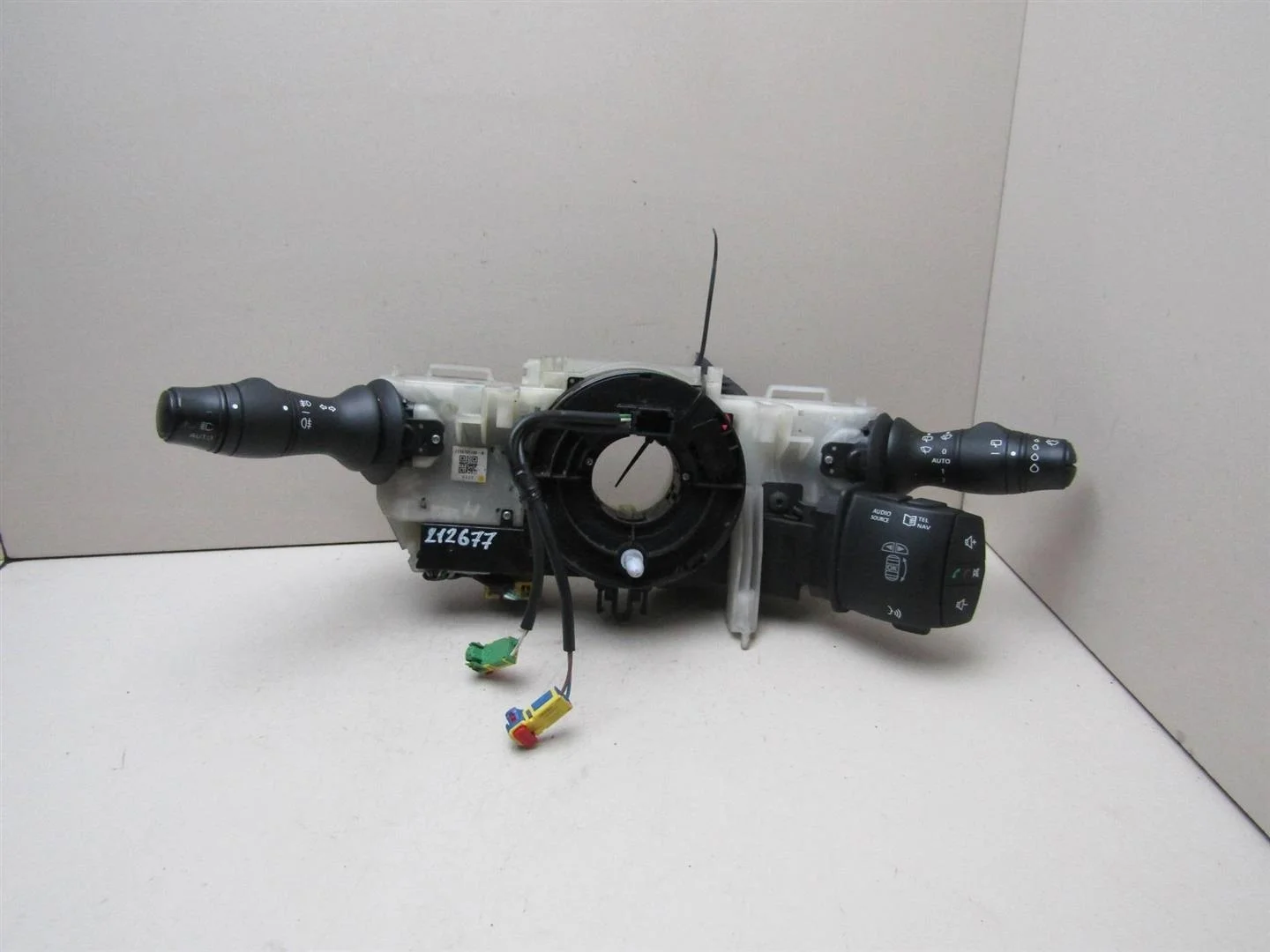 Переключатель подрулевой в сборе Renault Megane III 2009-нв  [255670019R]  в Вологде